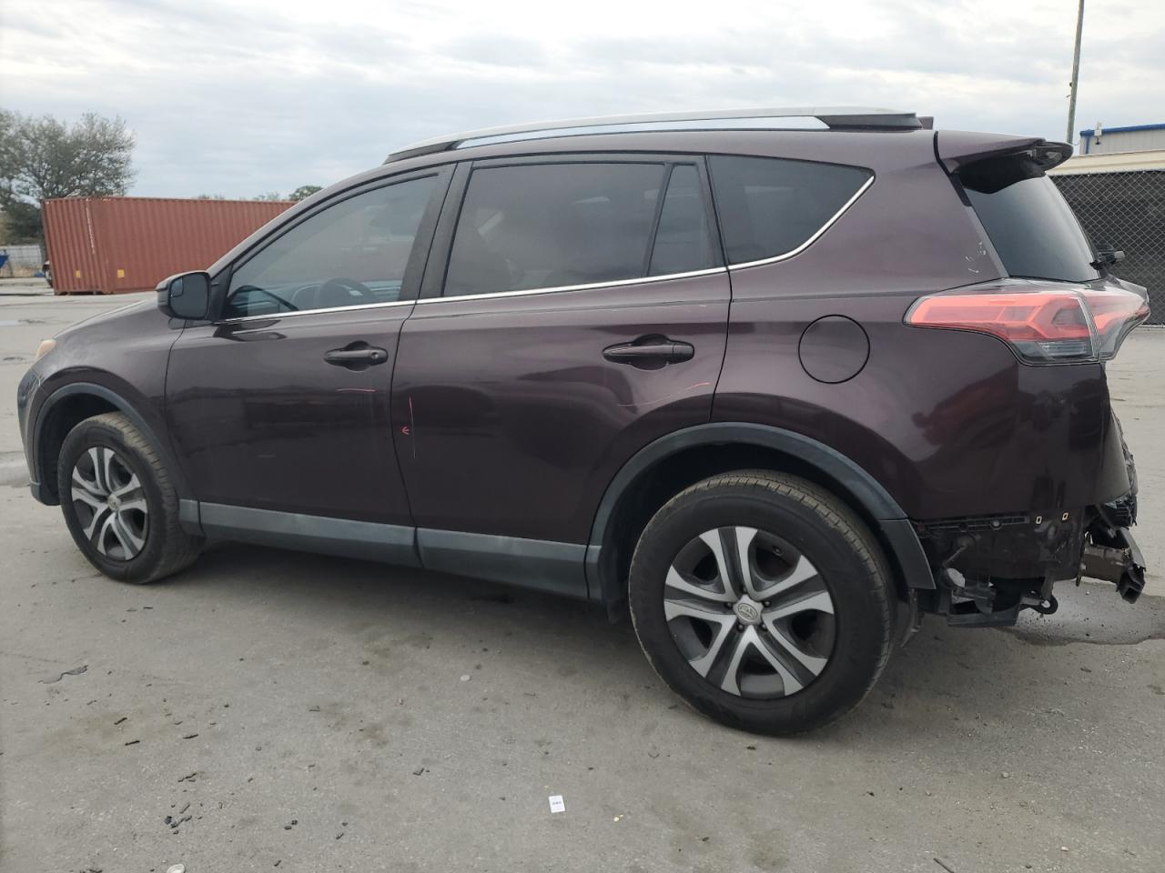 2017 Toyota RAV 4 - Image 2