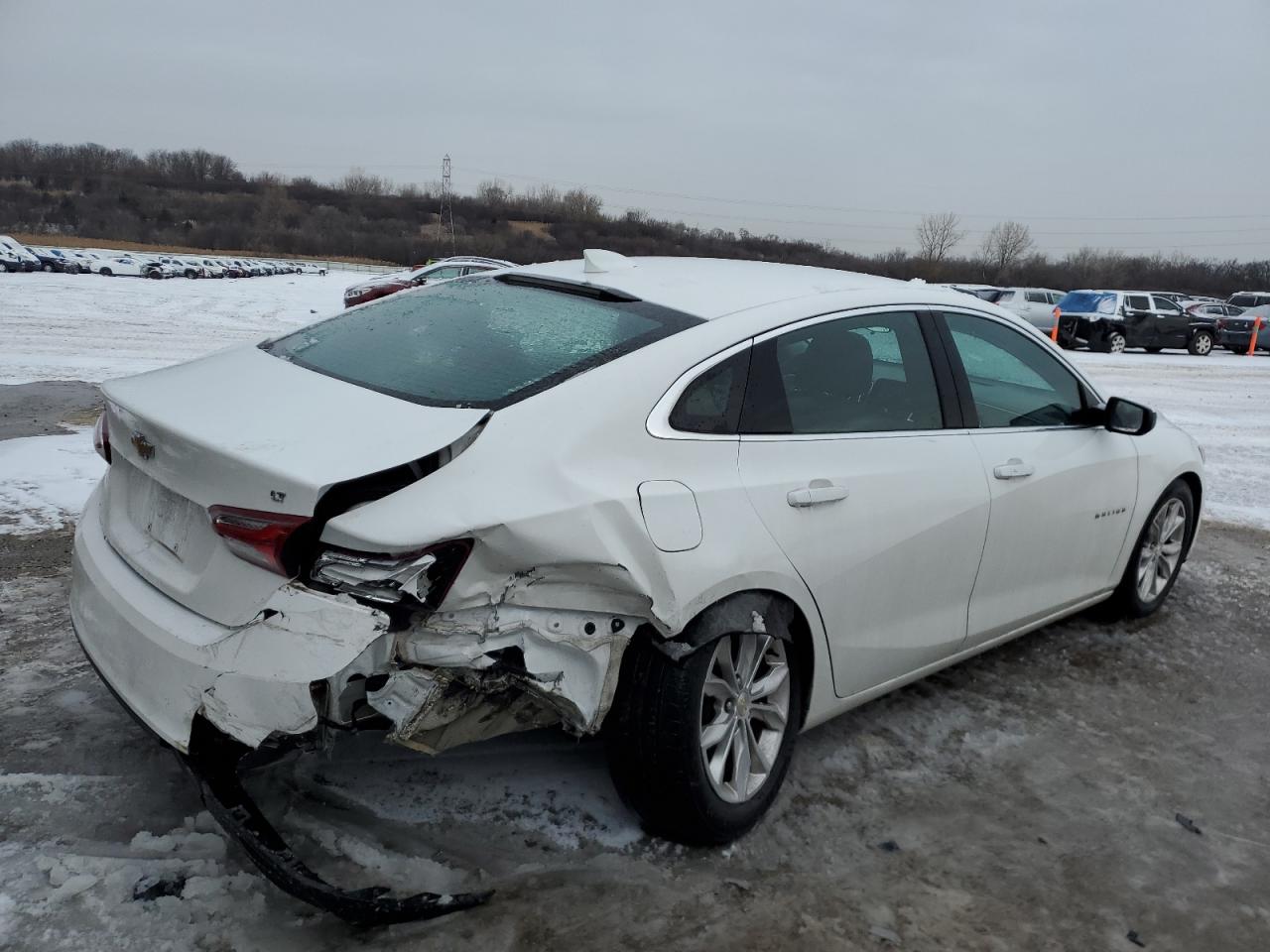 2019 Chevrolet Malibu - Image 3