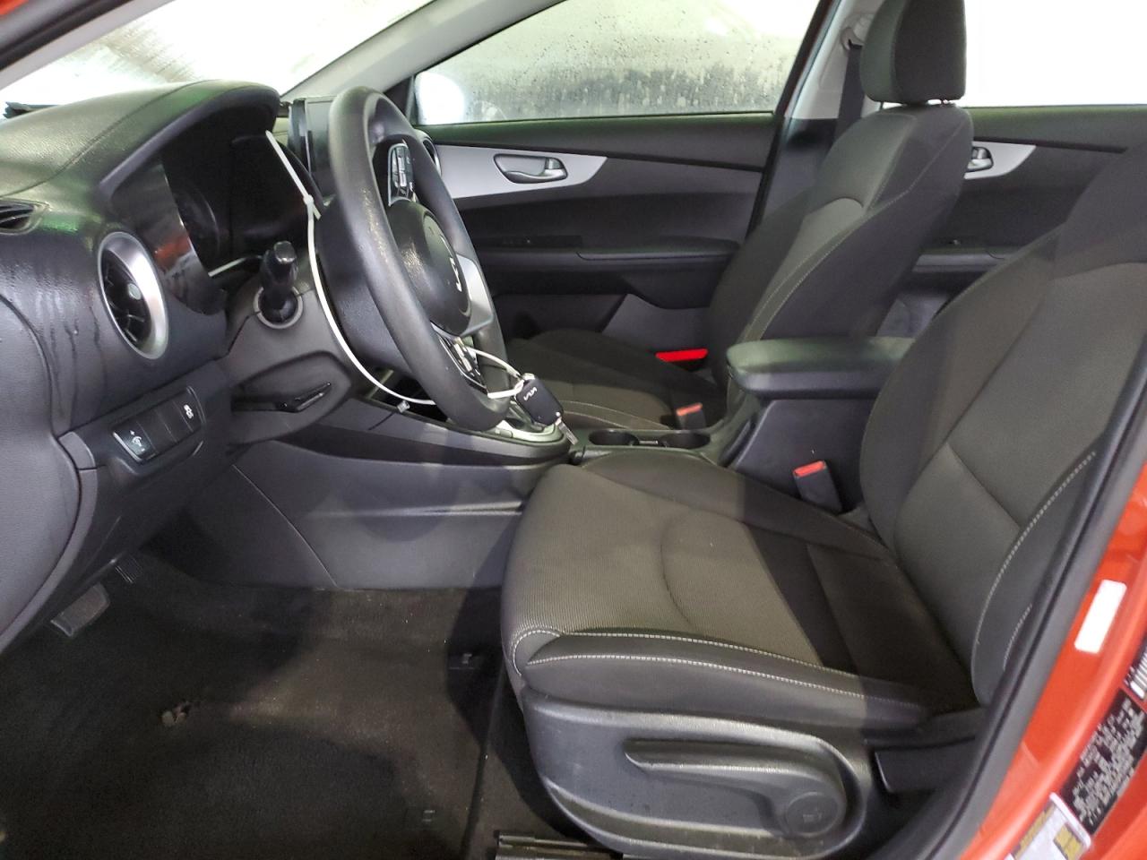 2023 Kia Forte - Image 7
