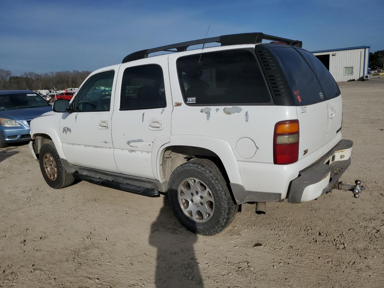 2001 Chevrolet Tahoe - Image 2