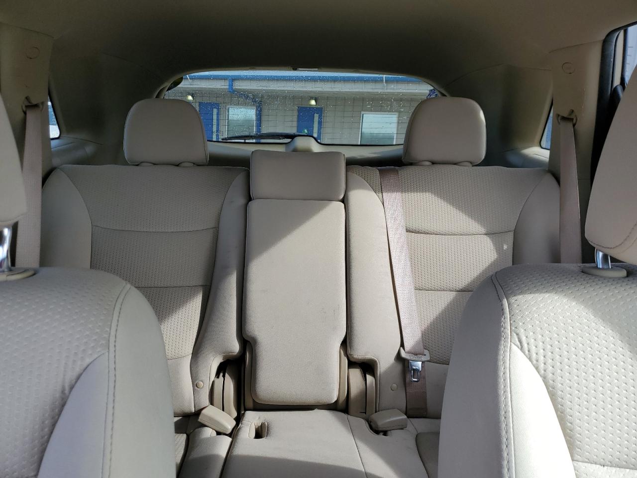 2011 Kia Sorento - Image 10