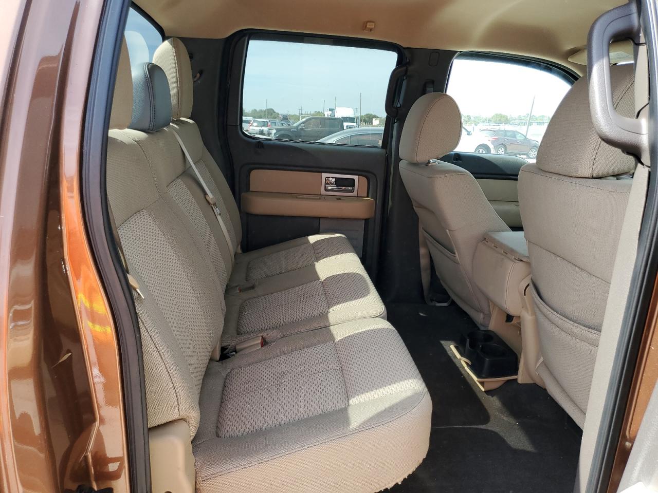 2011 Ford F-150 - Image 11