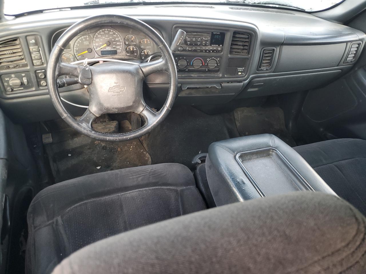 2001 Chevrolet Silverado - Image 8