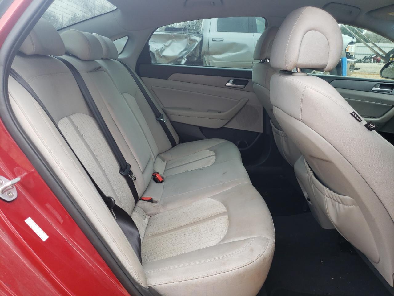 2016 Hyundai Sonata - Image 10