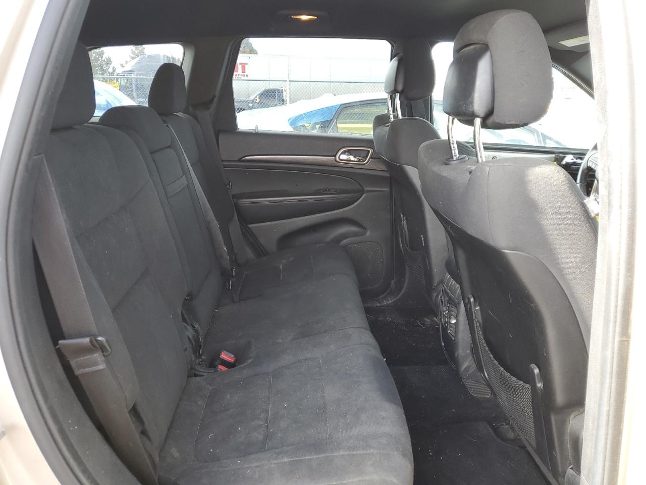 2014 Jeep Grand Cherokee - Image 10