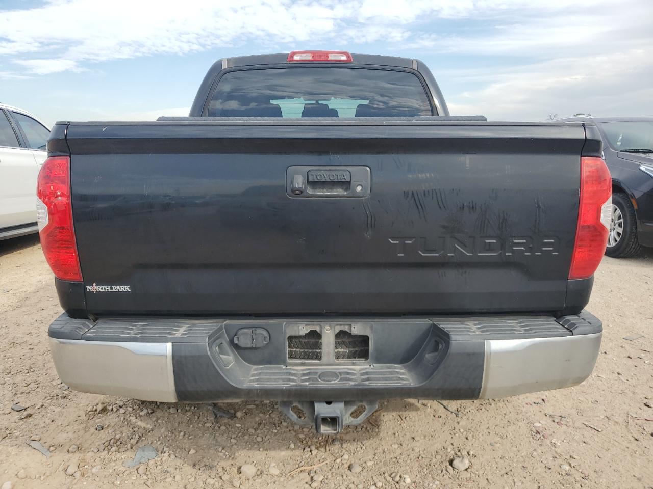2014 Toyota Tundra - Image 6