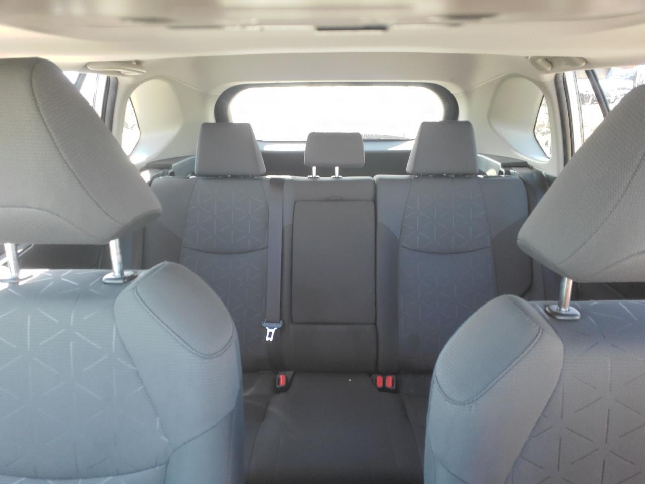 2020 Toyota RAV 4 - Image 10