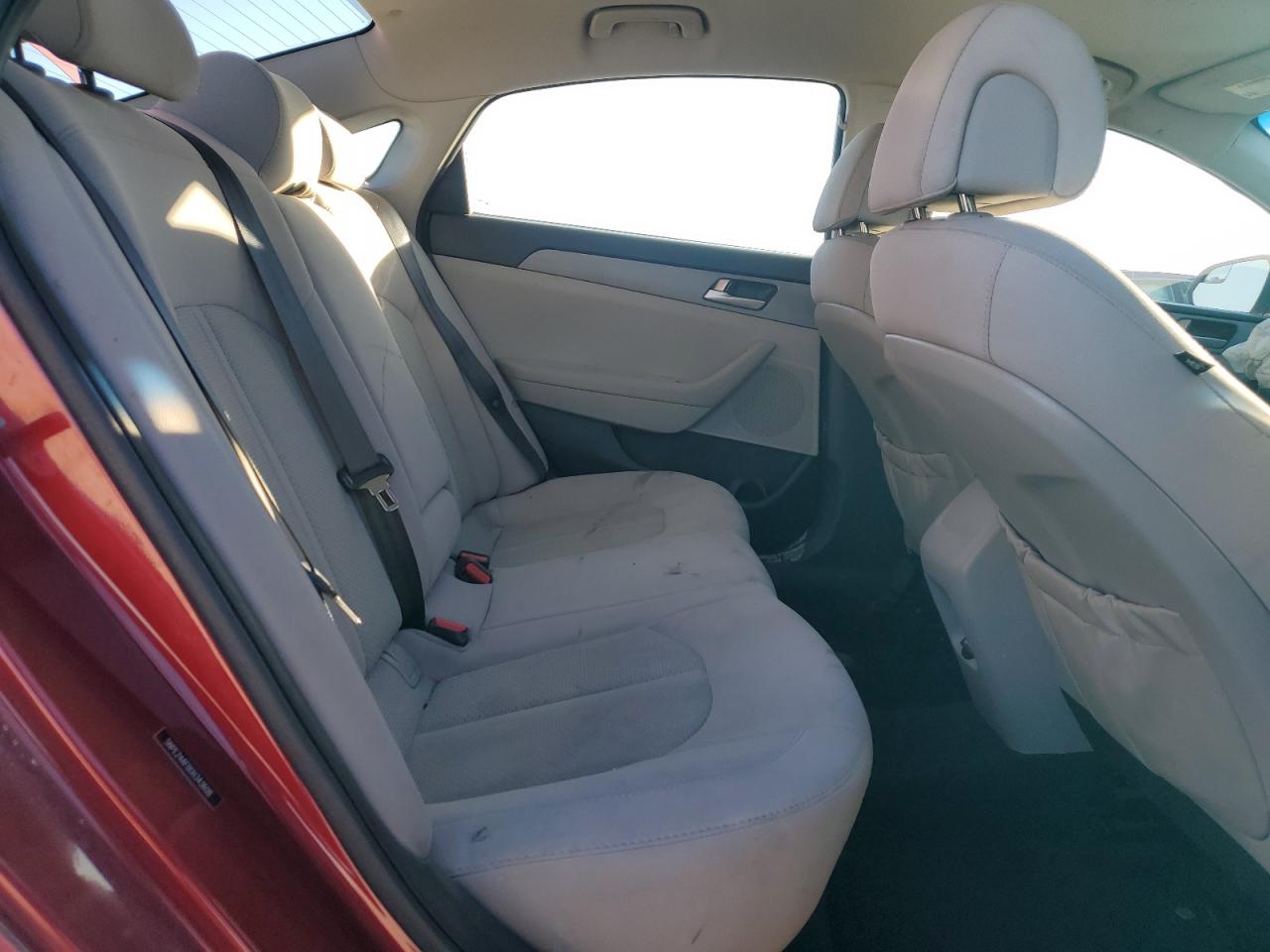 2016 Hyundai Sonata - Image 11