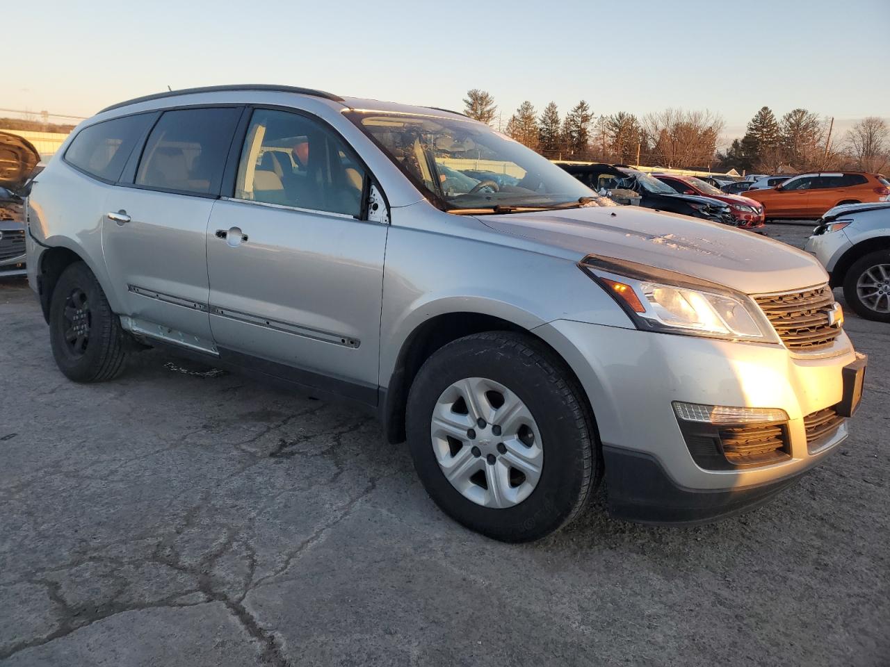 VIN 1GNKVFED9EJ346985 2014 CHEVROLET TRAVERSE no.4