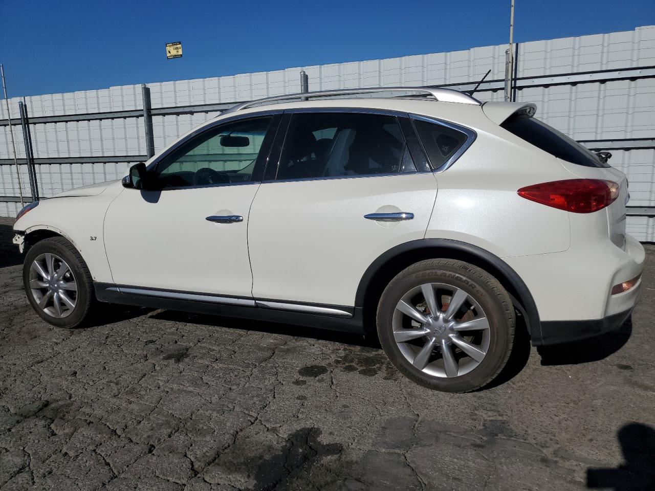 VIN JN1BJ0RP0HM383886 2017 INFINITI QX50 no.2