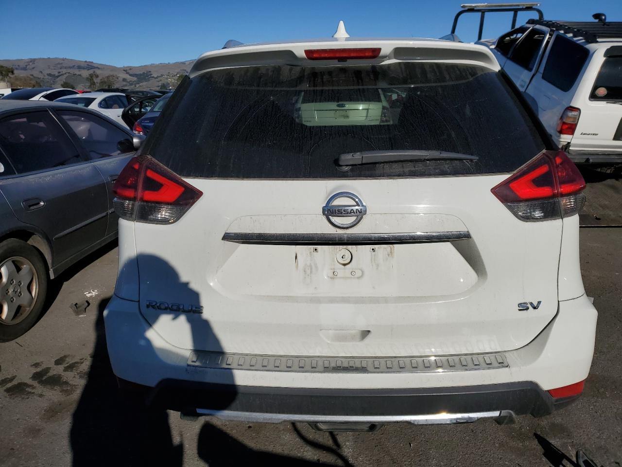 2017 Nissan Rogue - Image 6