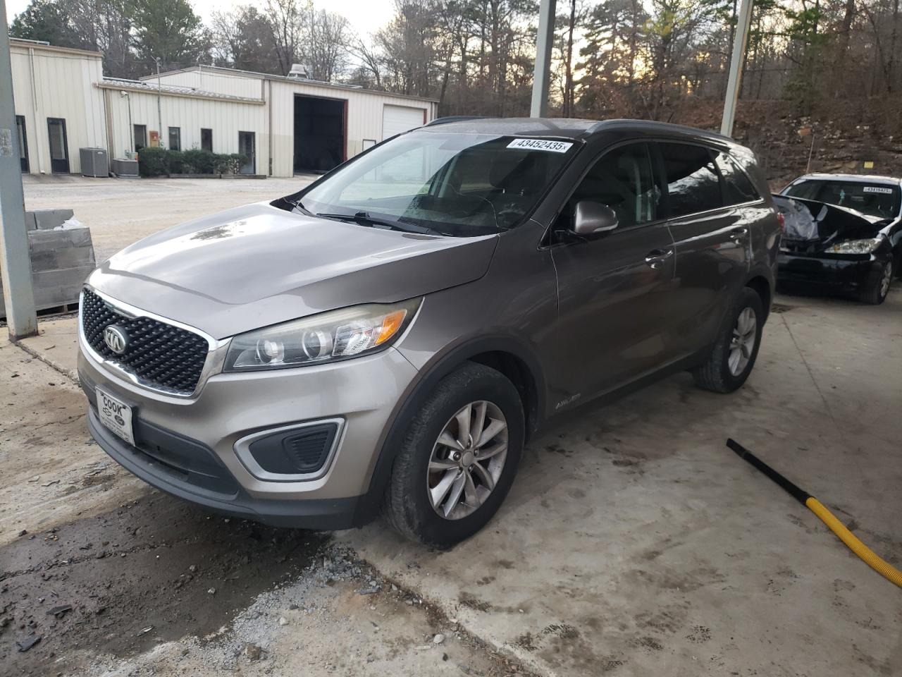 2016 Kia Sorento - Image 1