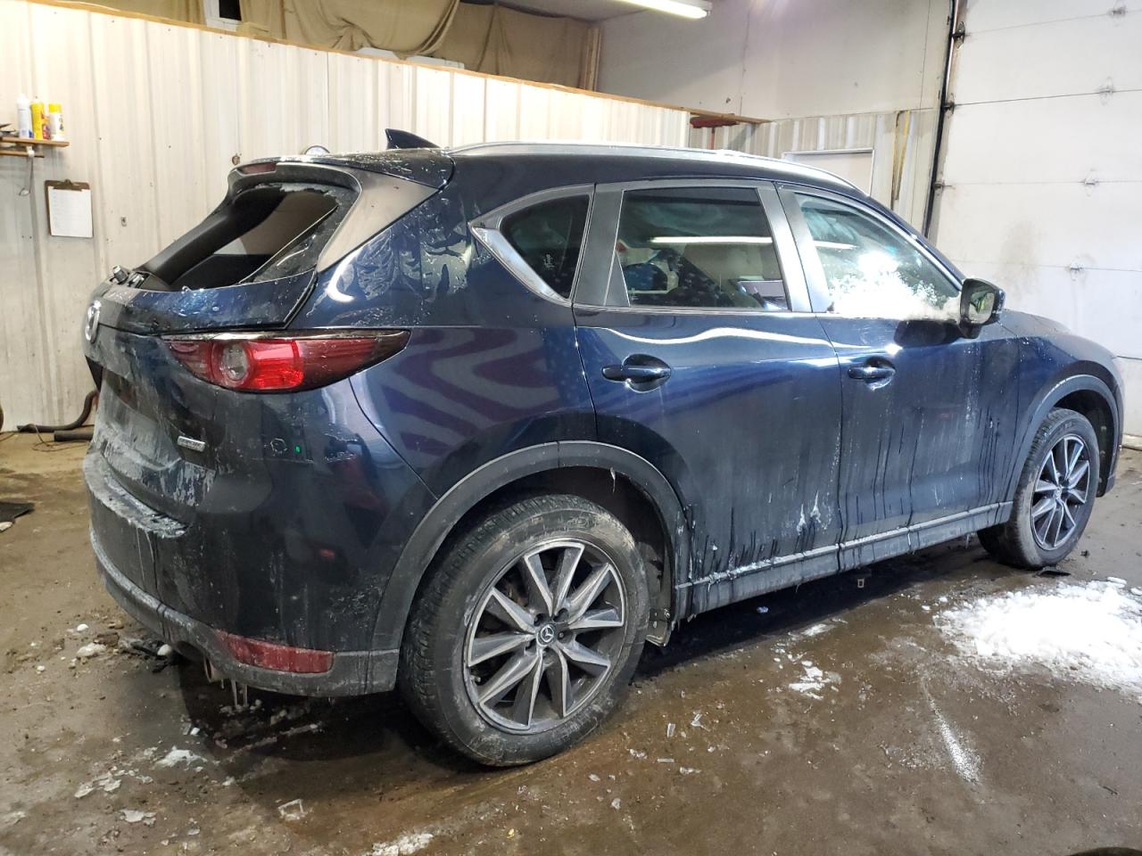 2018 Mazda CX-5 - Image 3