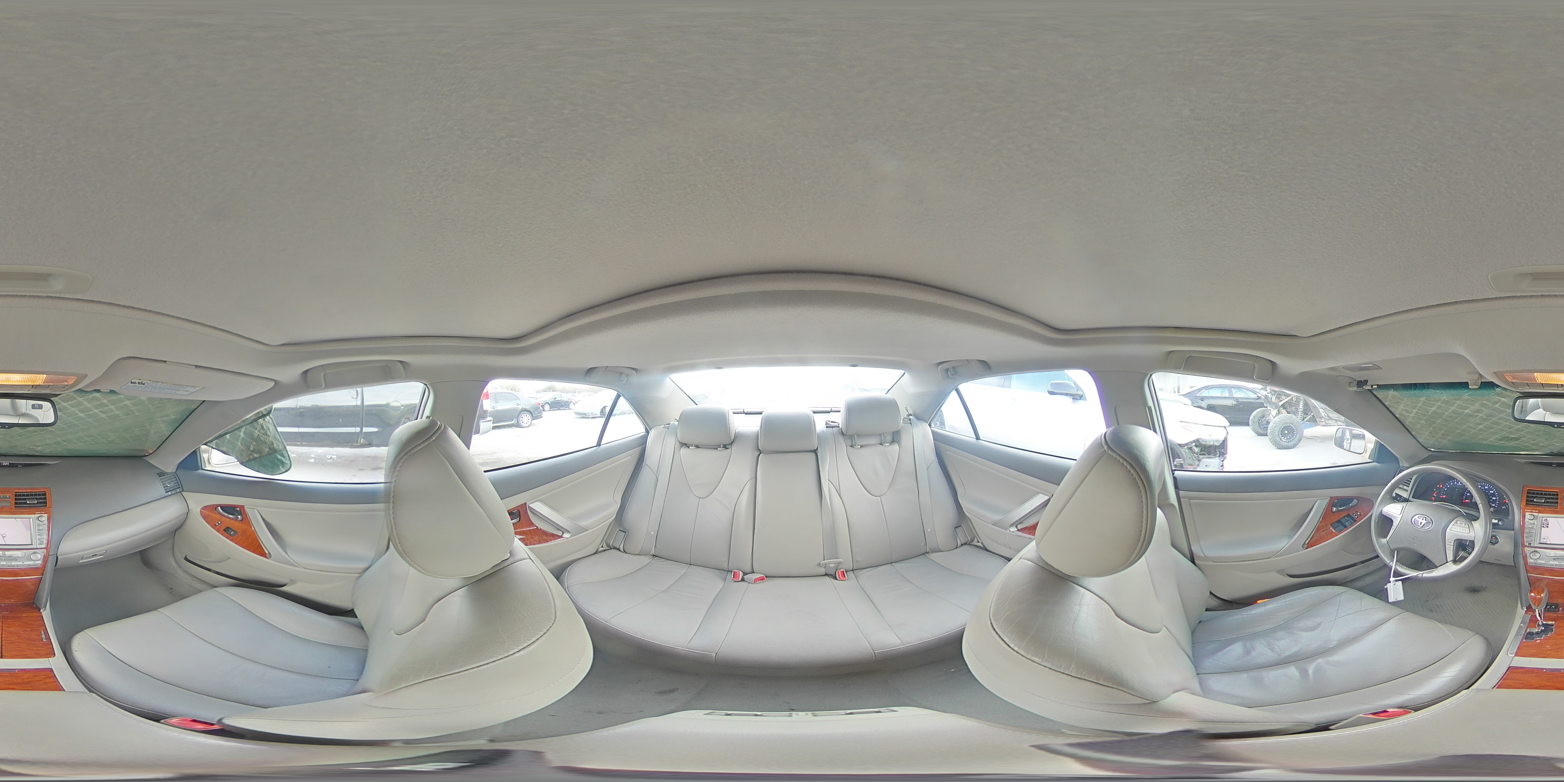 2011 Toyota Camry - Image 13