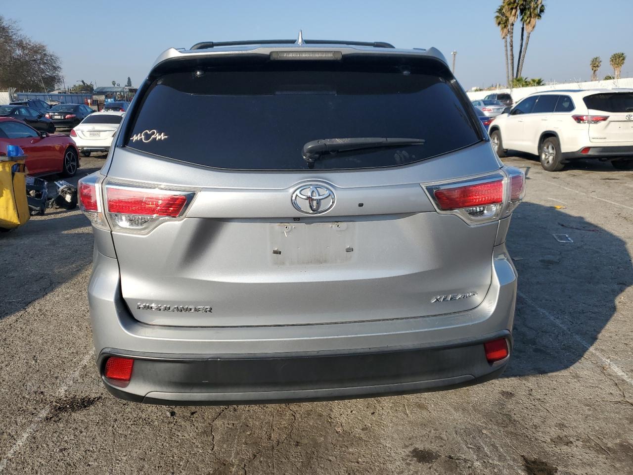 VIN 5TDJKRFH5GS282319 2016 TOYOTA HIGHLANDER no.6