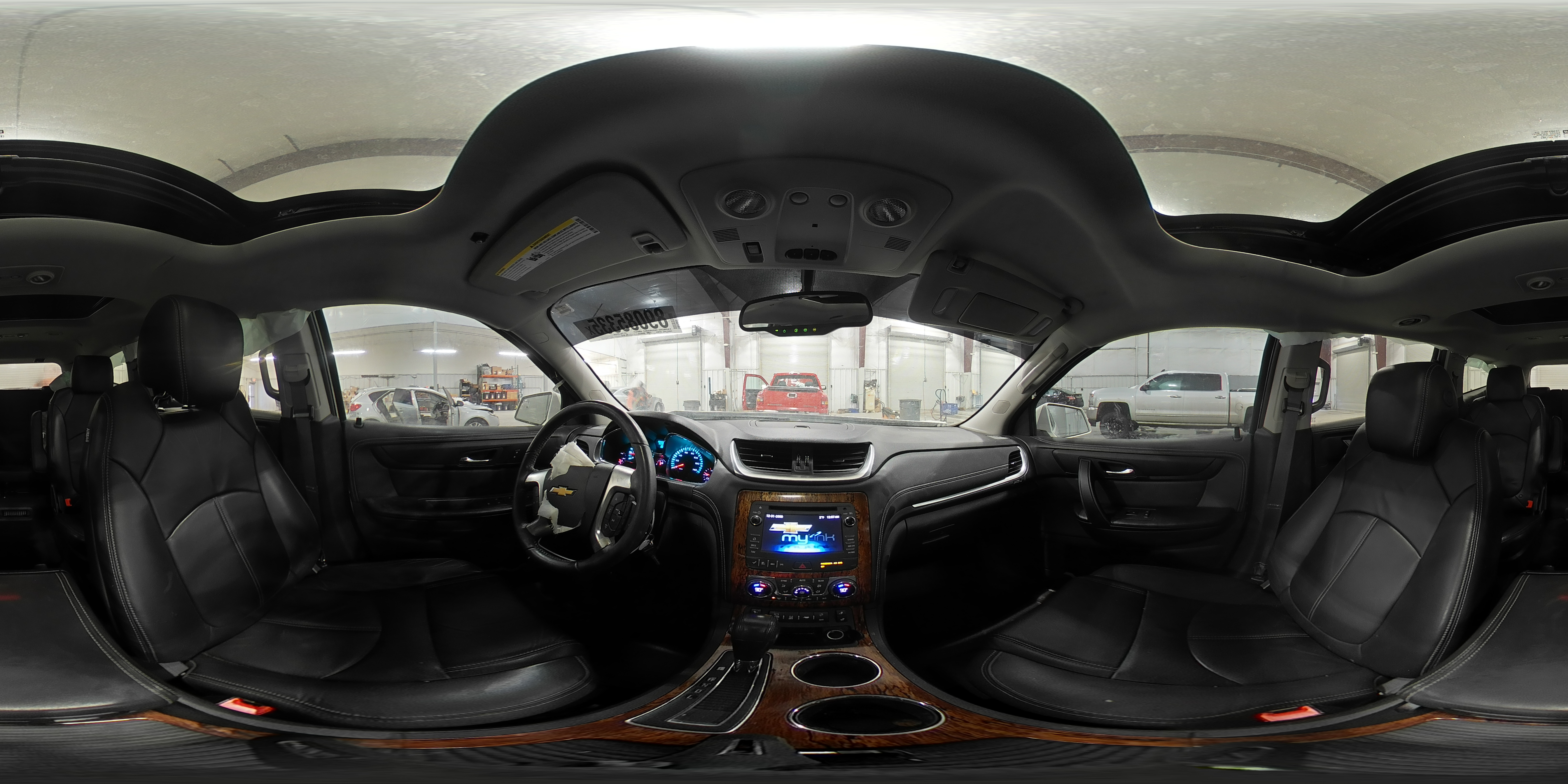 2013 Chevrolet Traverse - Image 14