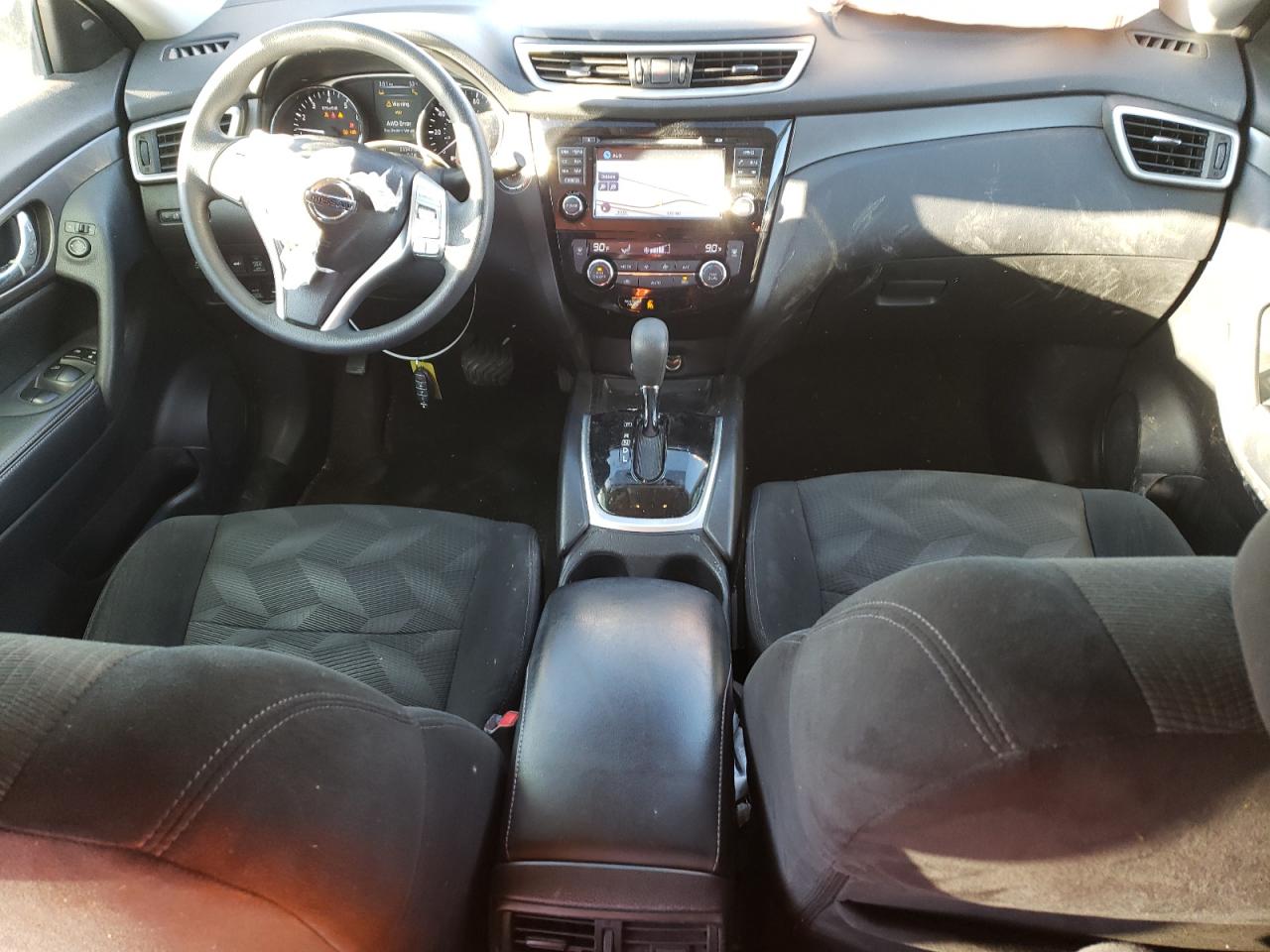2015 Nissan Rogue - Image 8