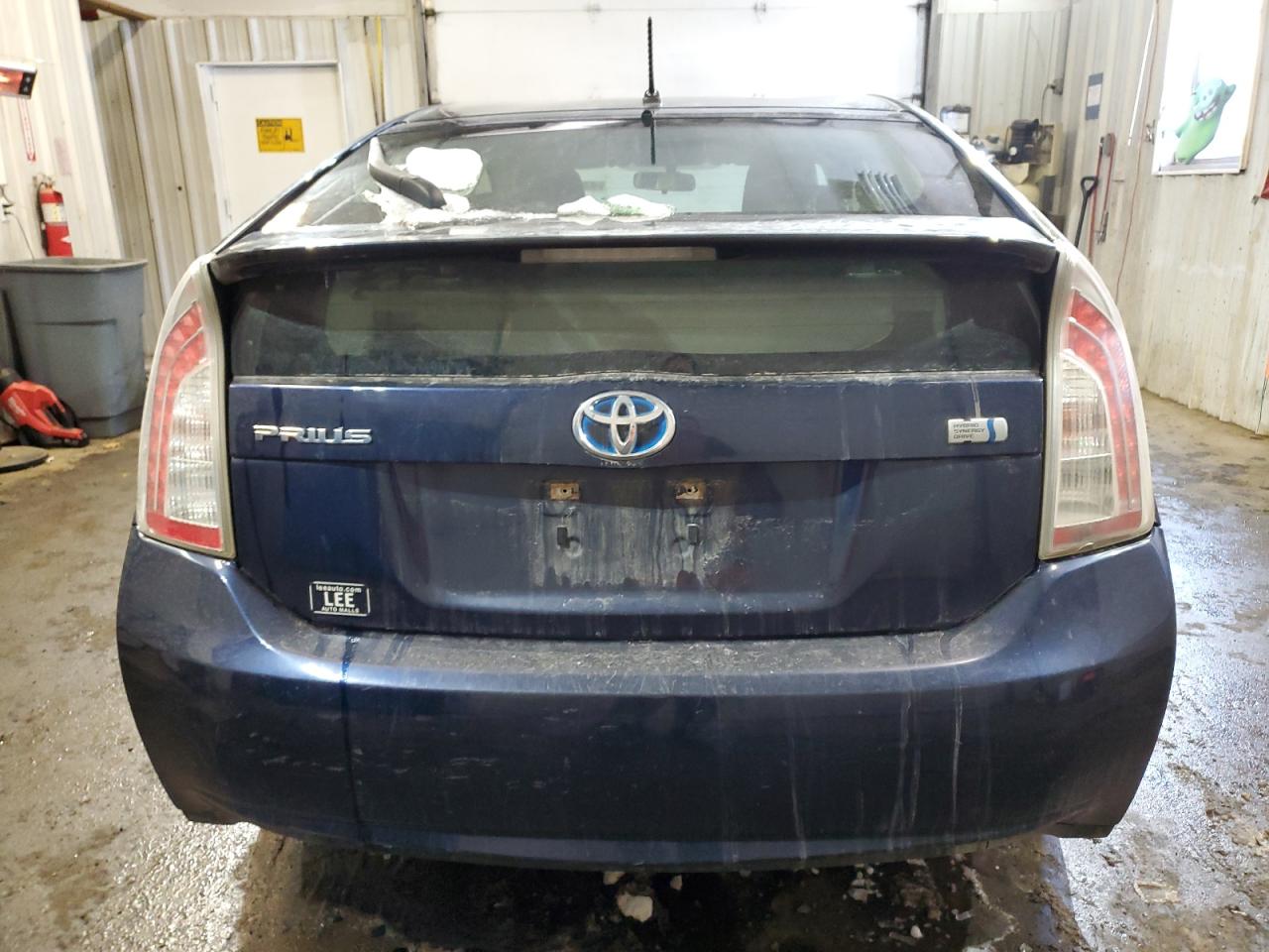 2014 Toyota Prius - Image 6