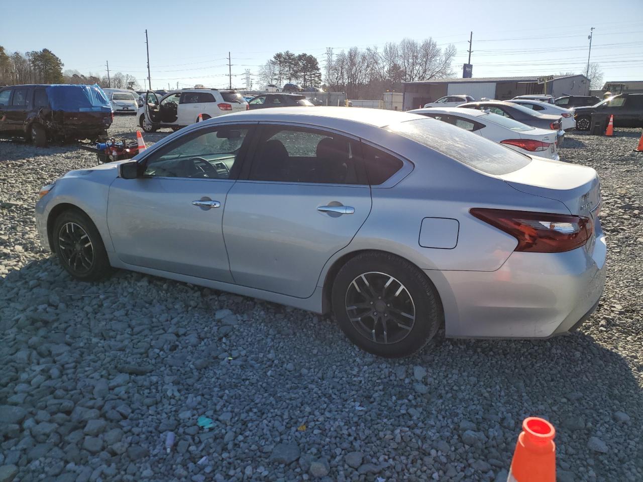 2018 Nissan Altima - Image 2