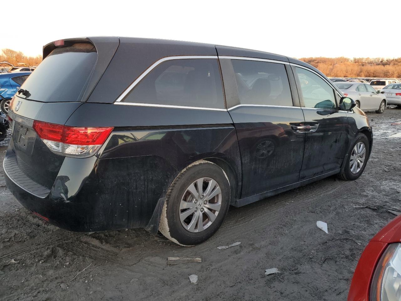 2015 Honda Odyssey - Image 3
