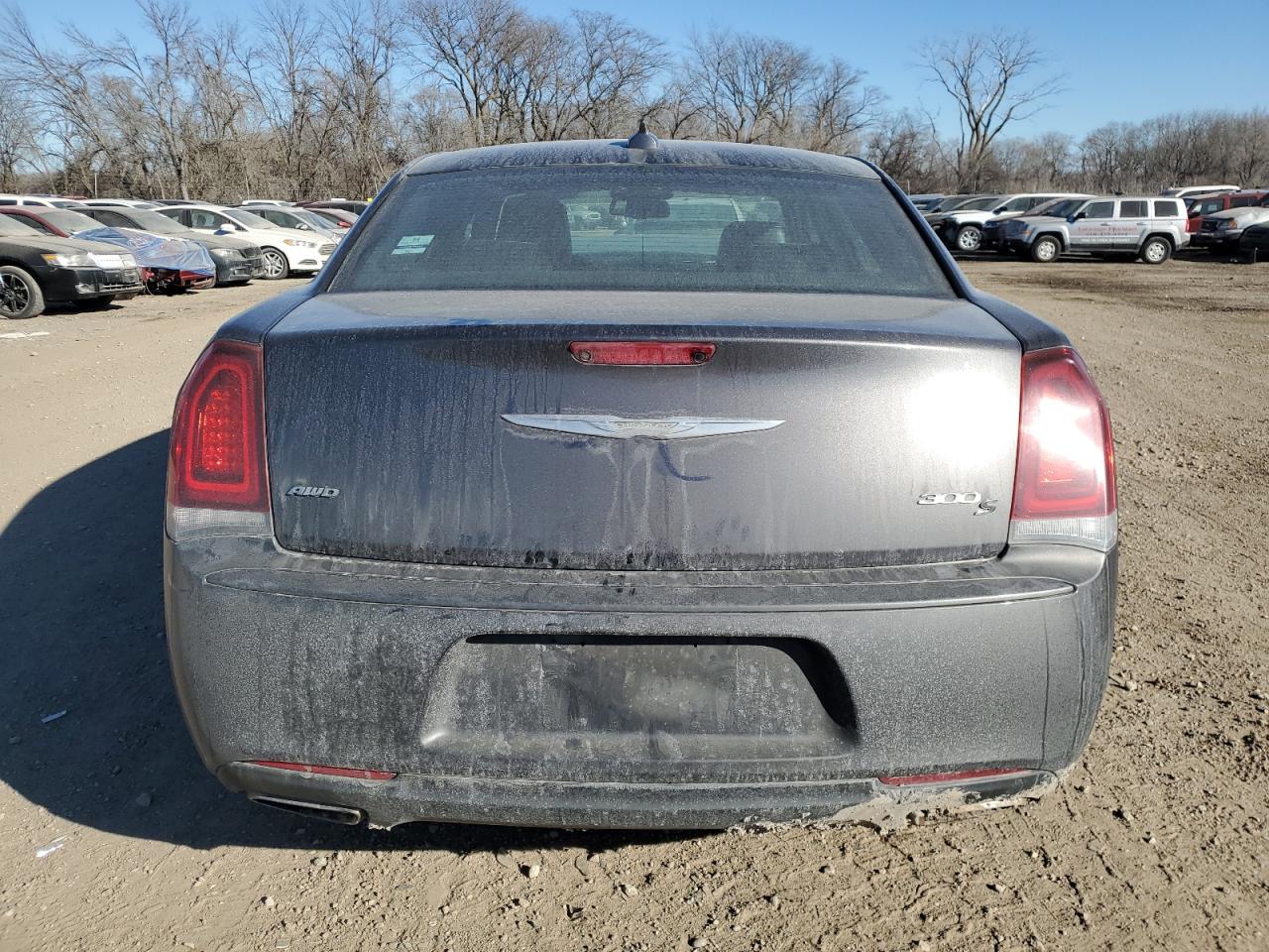 2019 Chrysler 300 - Image 6