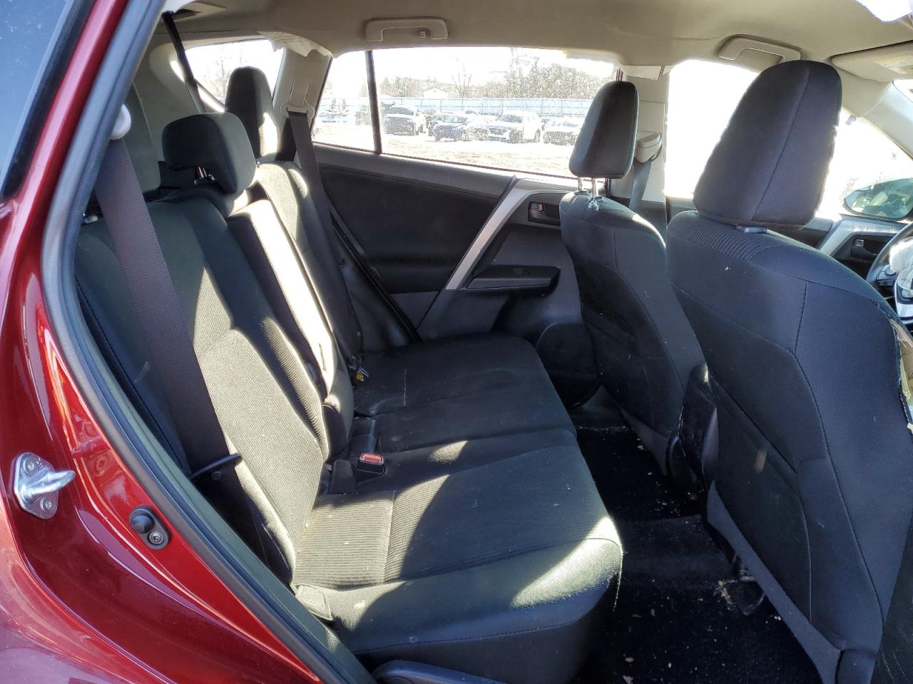 2018 Toyota RAV 4 - Image 11