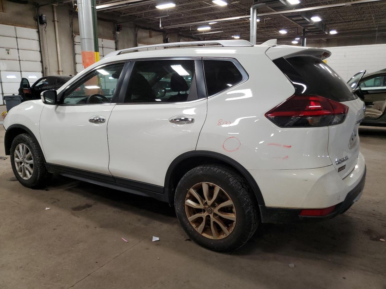 2019 Nissan Rogue - Image 2