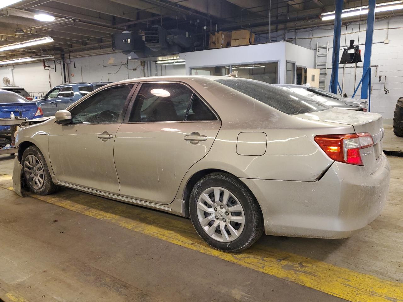 2013 Toyota Camry - Image 2