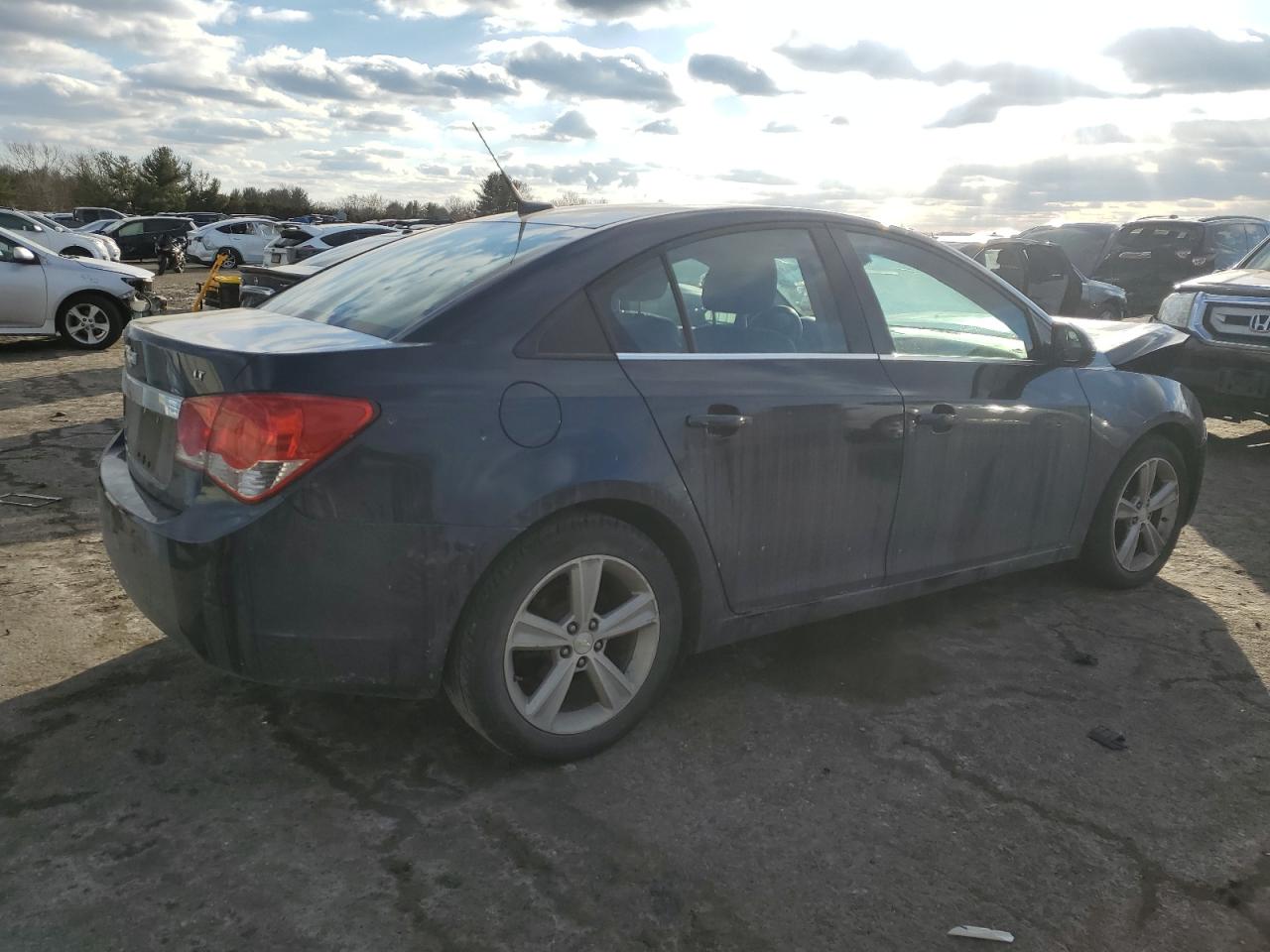 2014 Chevrolet Cruze - Image 3
