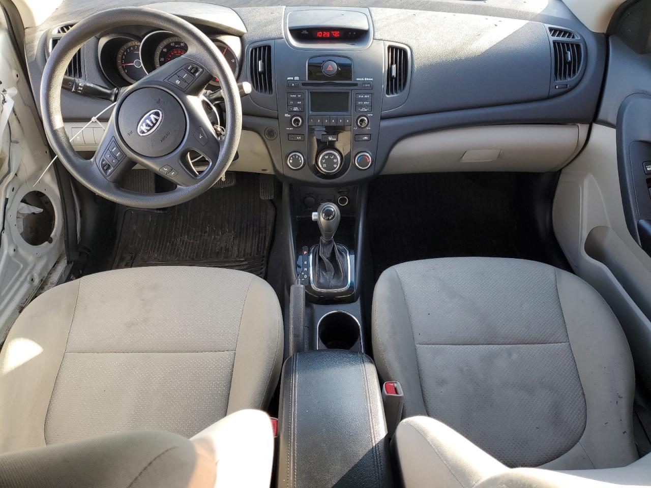 2011 Kia Forte - Image 8