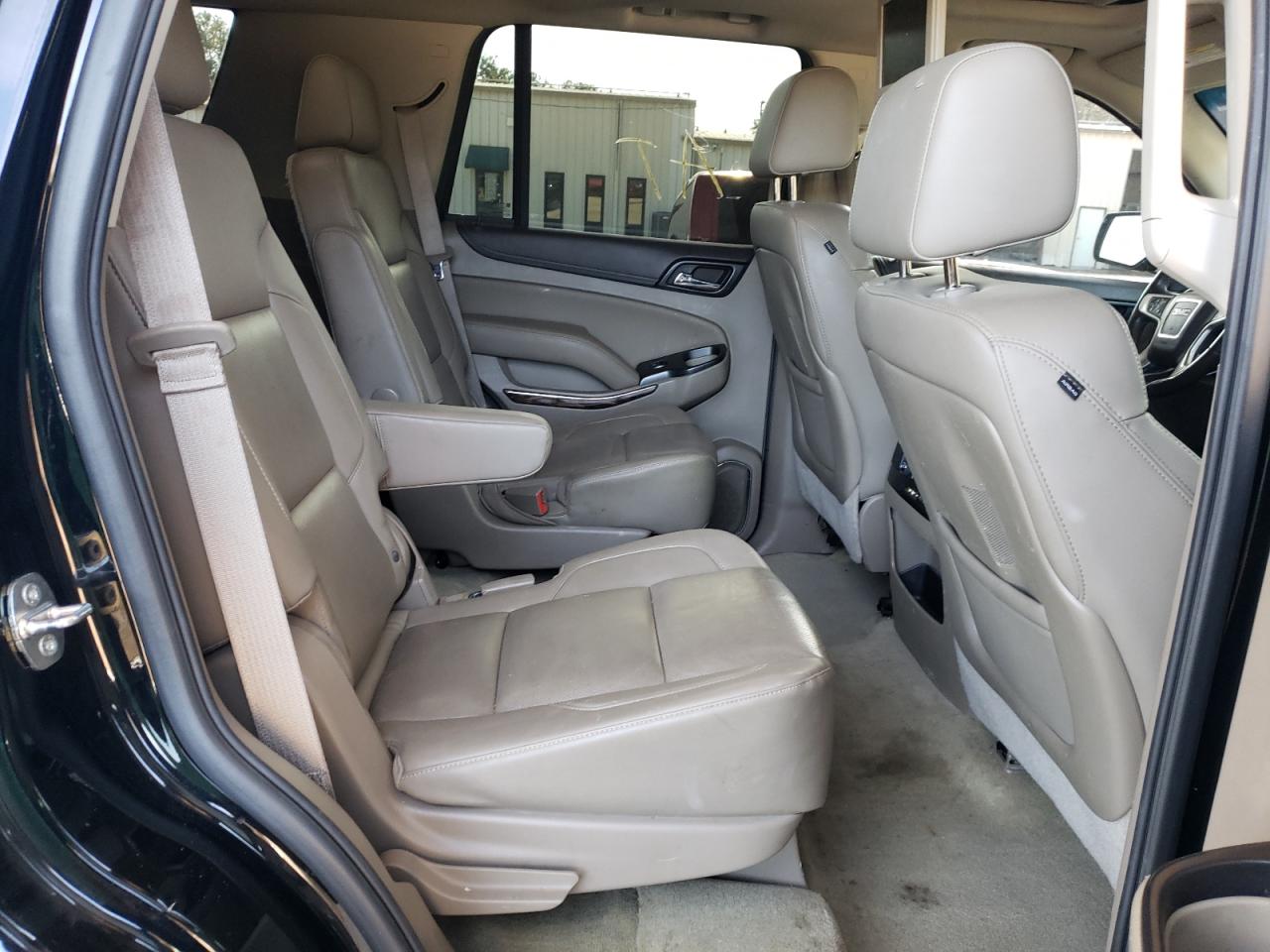 2016 GMC Yukon - Image 10