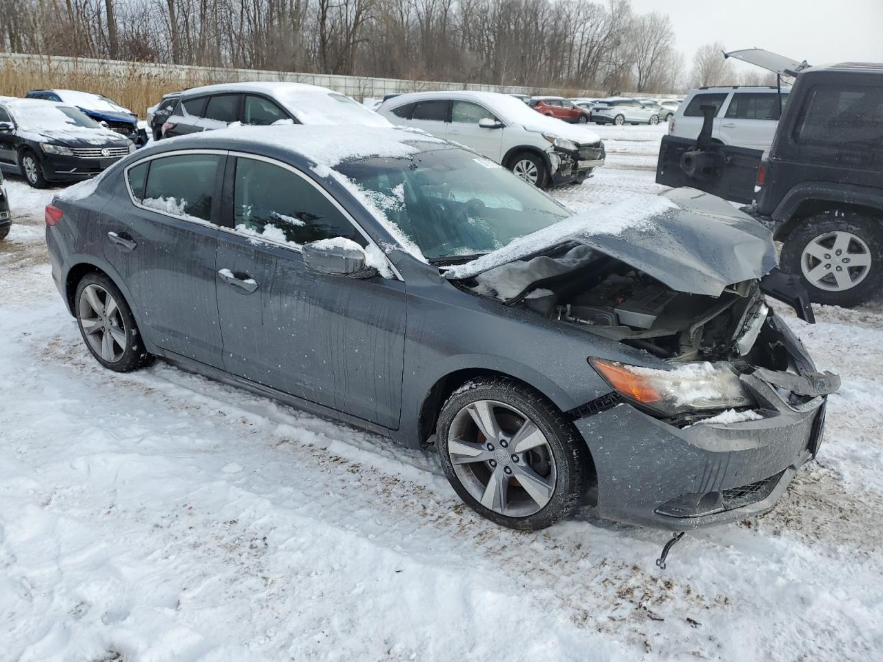 VIN 19VDE2E58DE000384 2013 ACURA ILX no.4