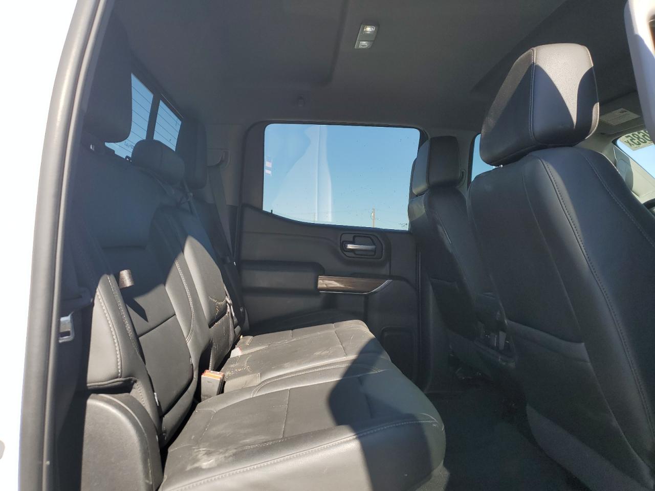 2020 Chevrolet Silverado - Image 10
