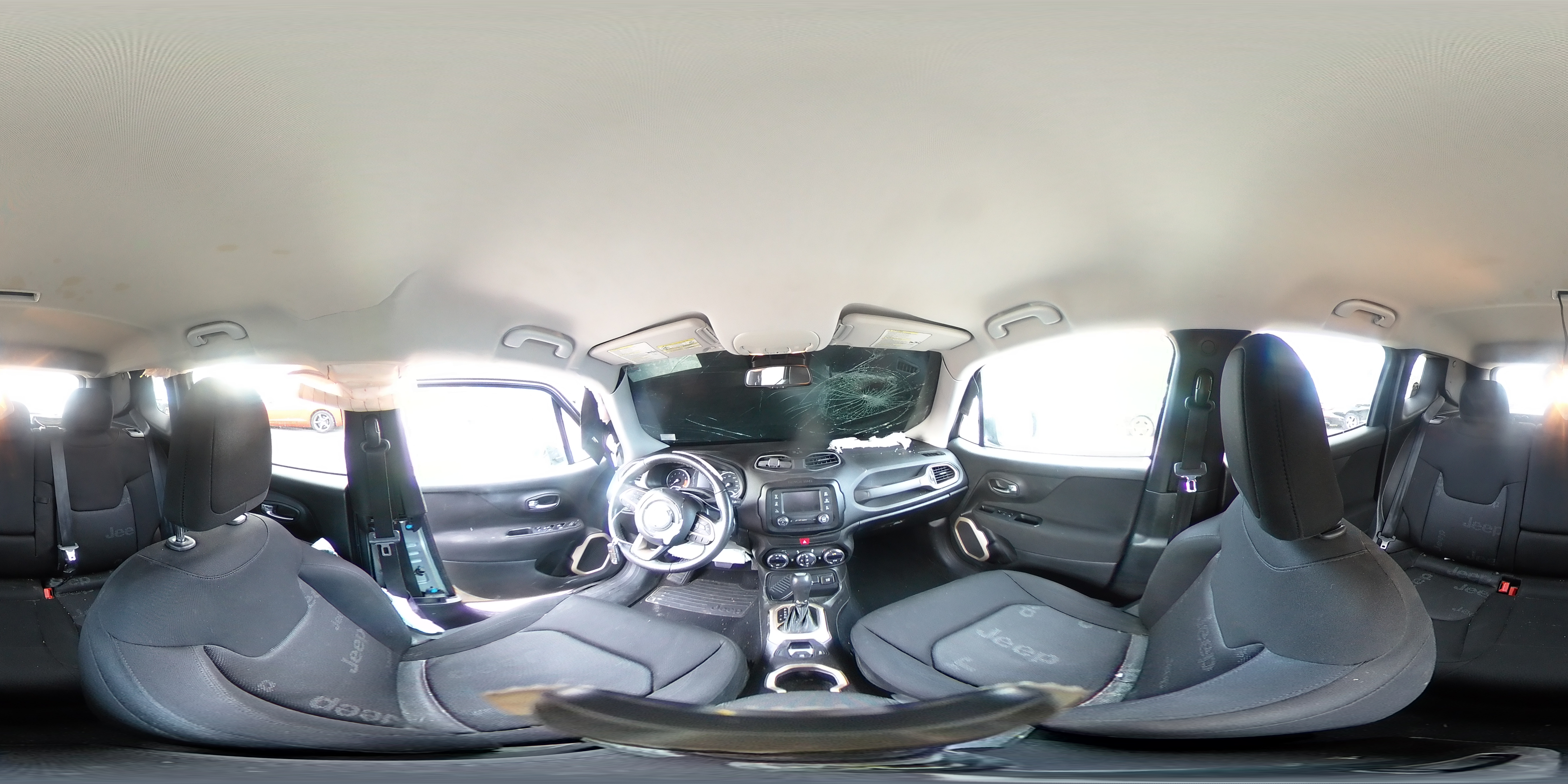 2016 Jeep Renegade - Image 12