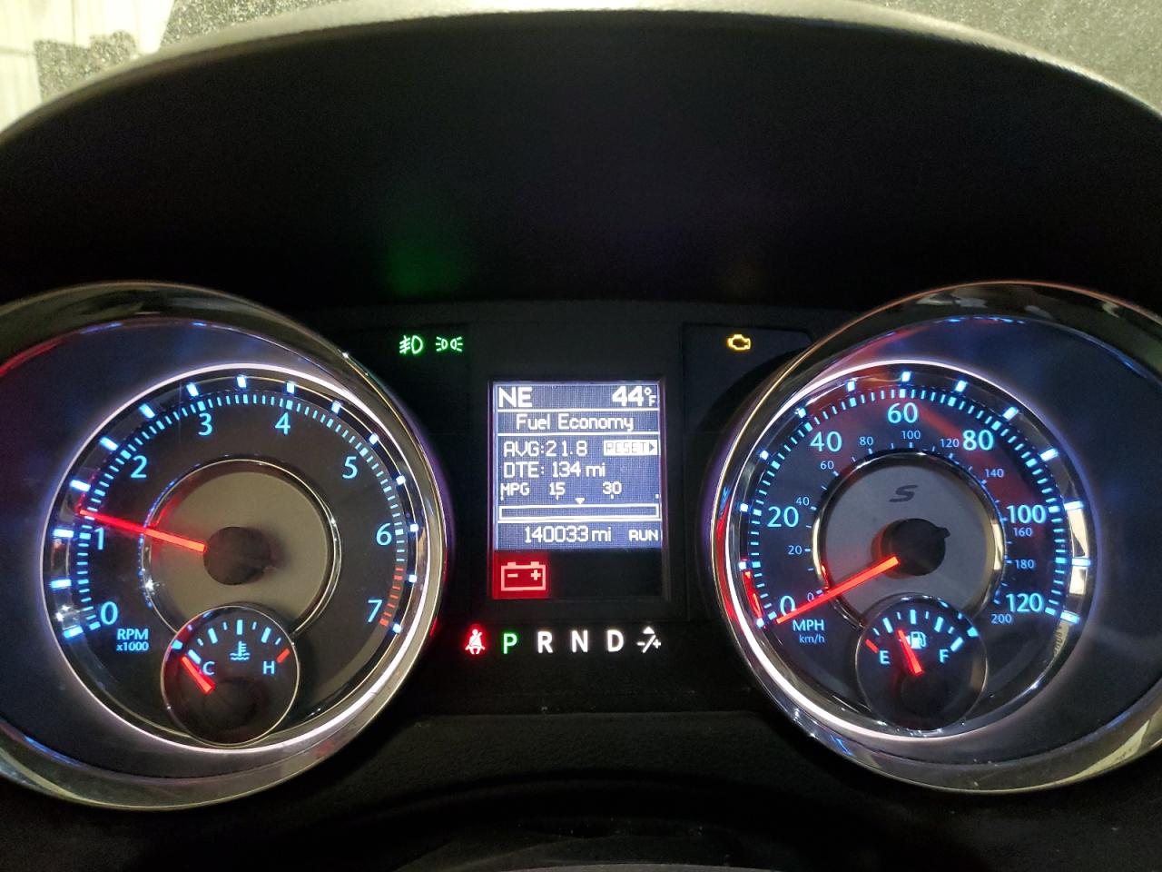 2015 Chrysler Town & Country S VIN: 2C4RC1HG4FR572726 Lot: 86858984