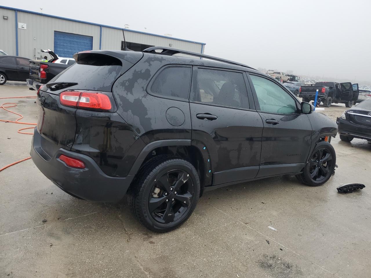 2017 Jeep Grand Cherokee - Image 3