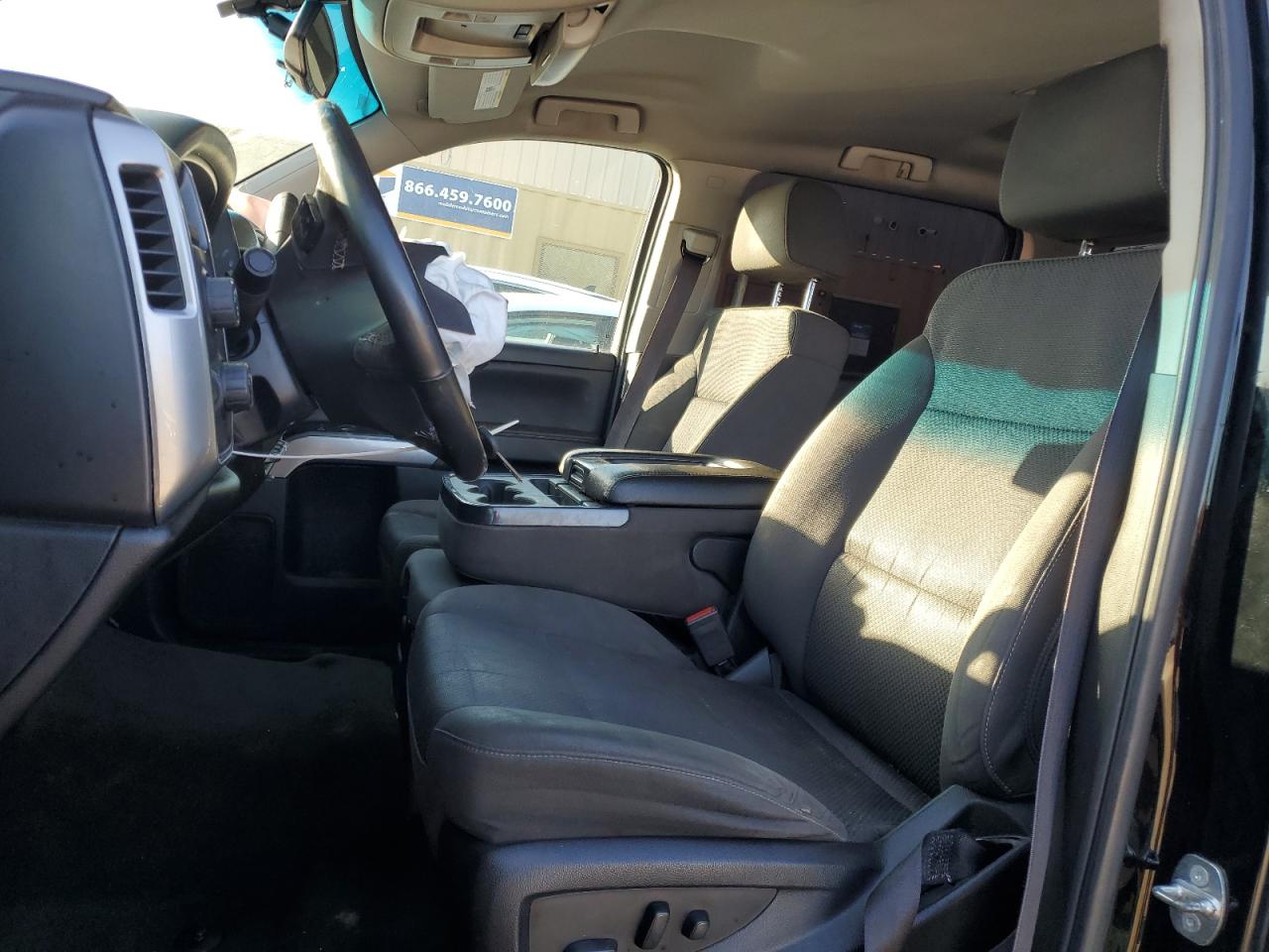 2017 Chevrolet Silverado - Image 7