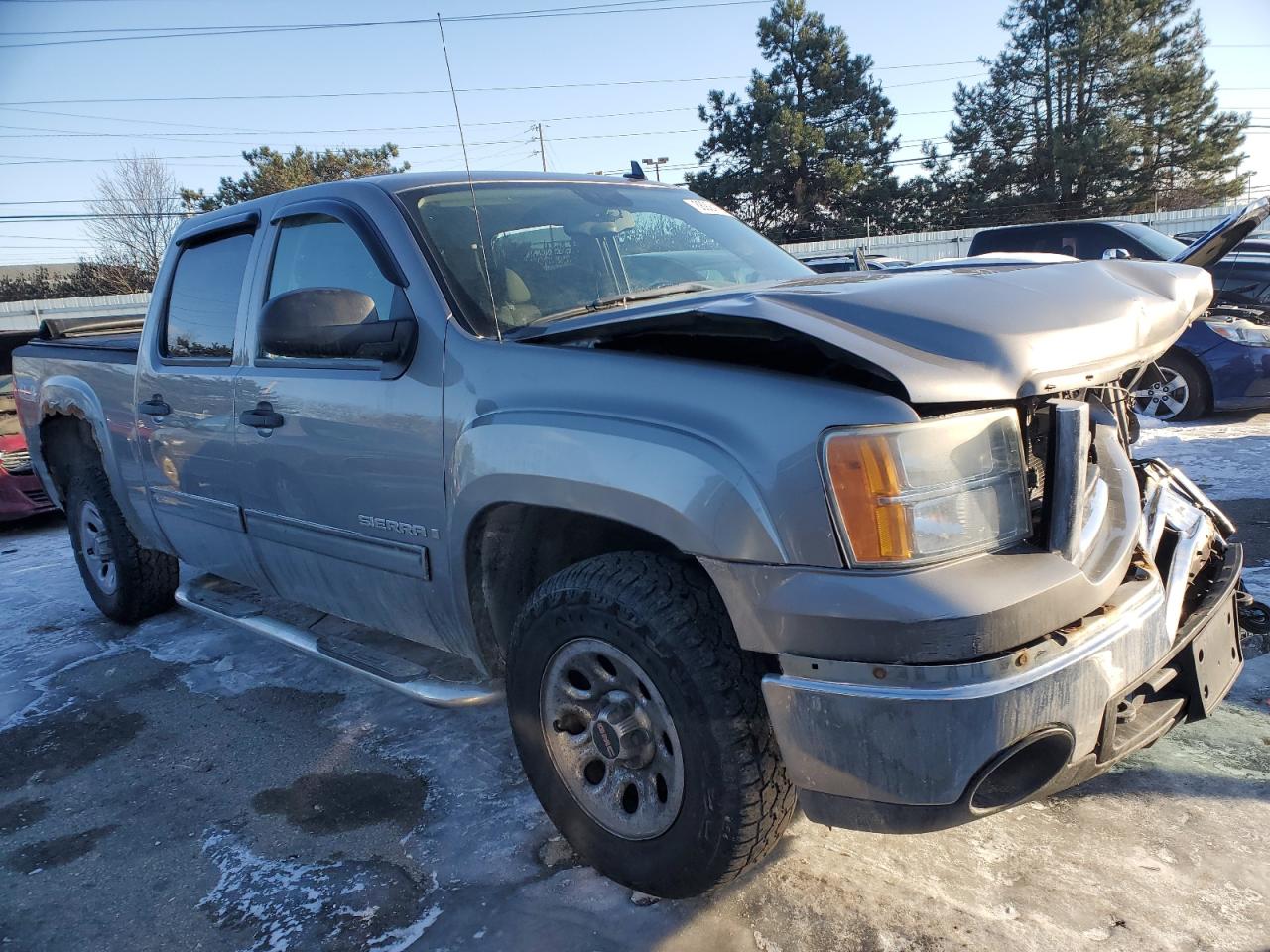 2009 GMC Sierra - Image 4