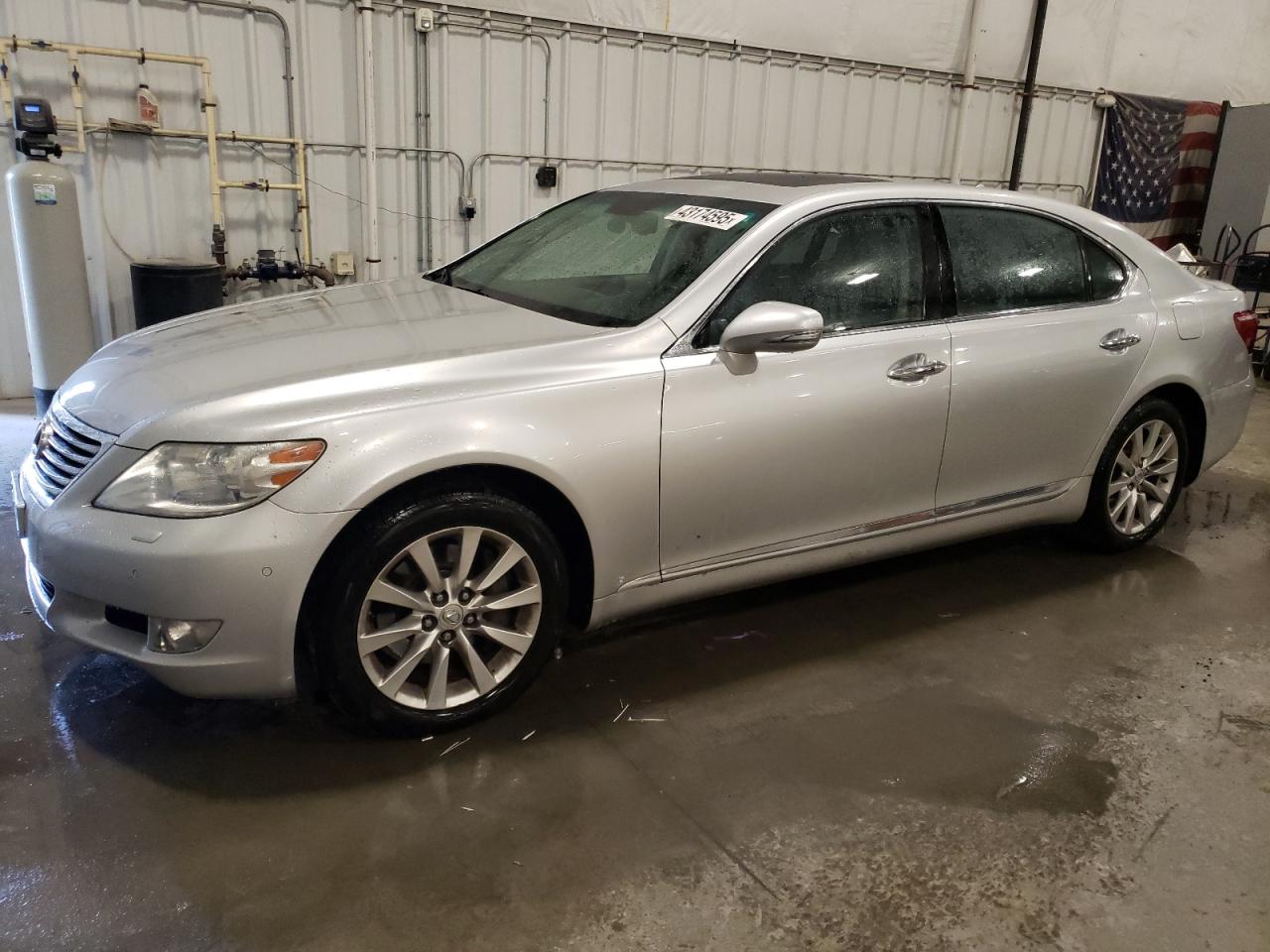 2010 Lexus LS - Image 1