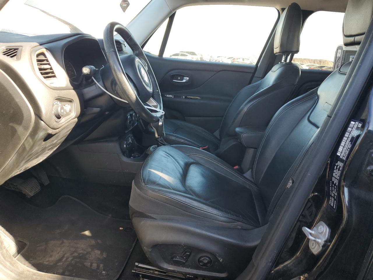 2015 Jeep Renegade - Image 7