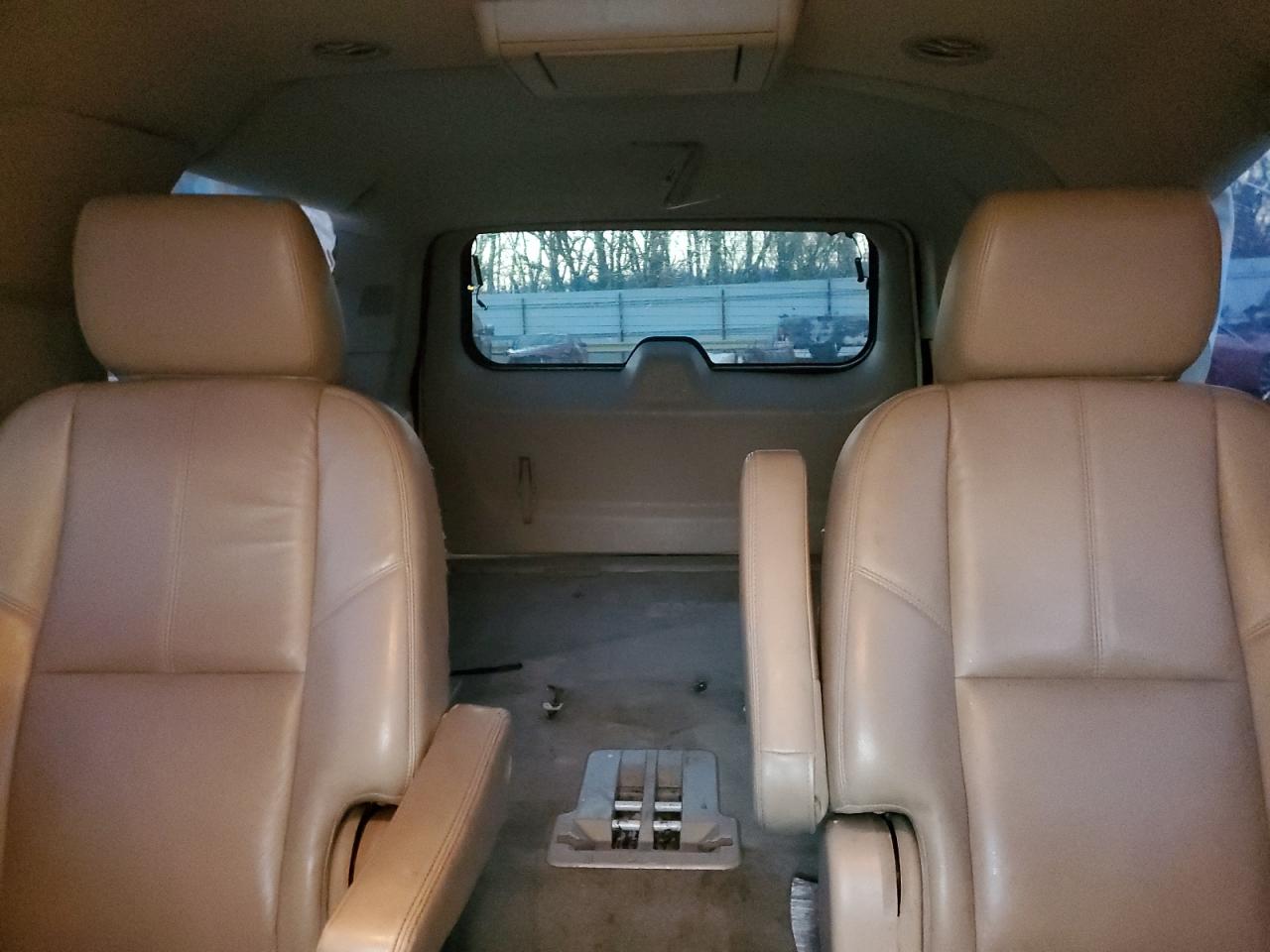 2013 GMC Yukon - Image 10