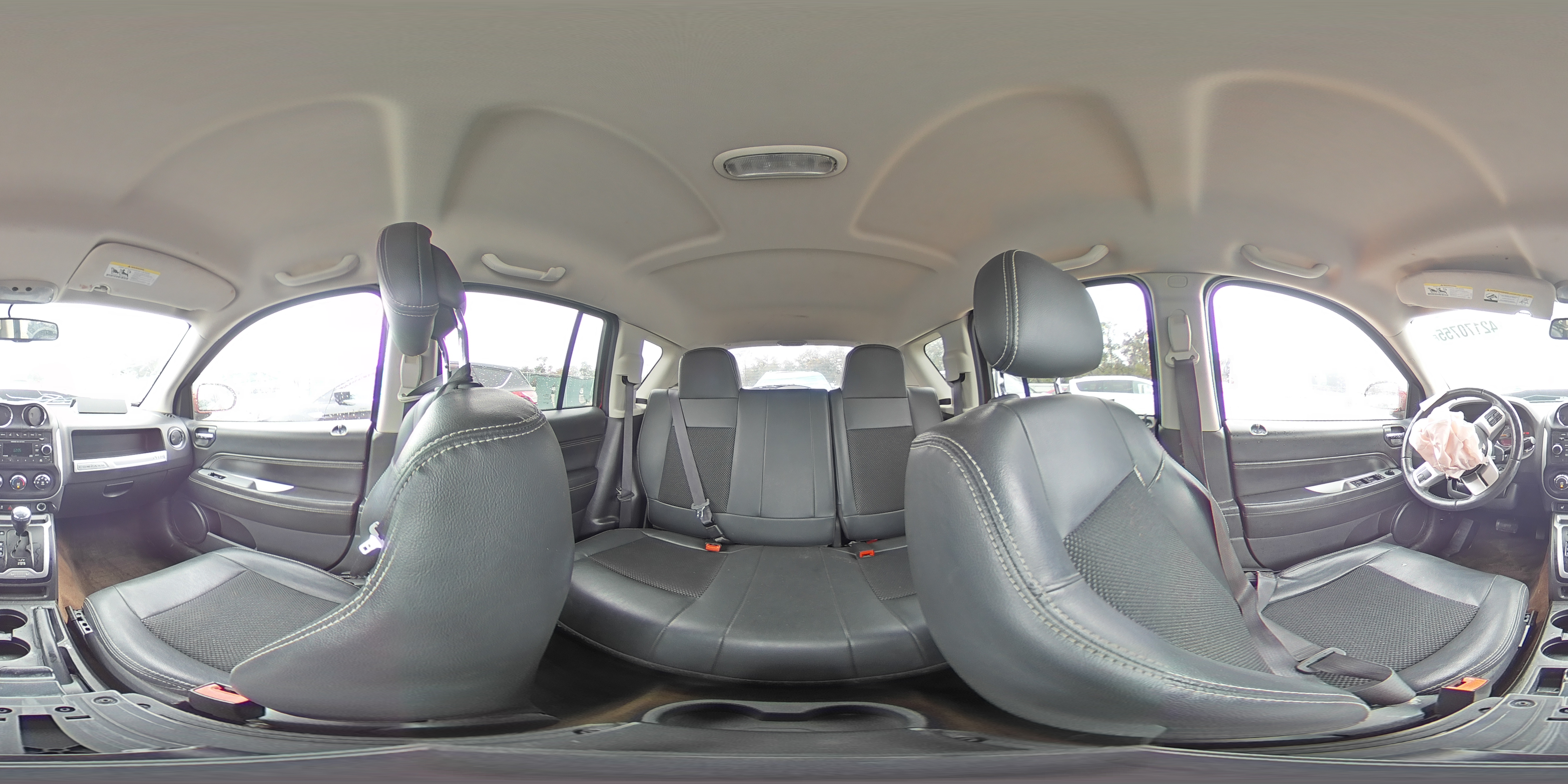 2017 Jeep Compass - Image 14