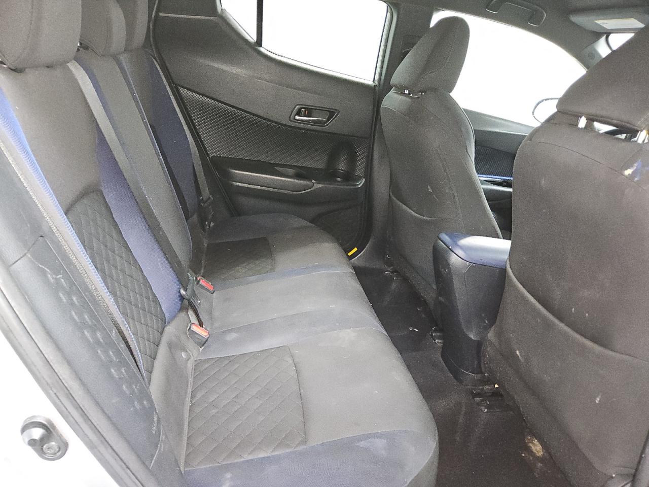 2020 Toyota C-HR - Image 10