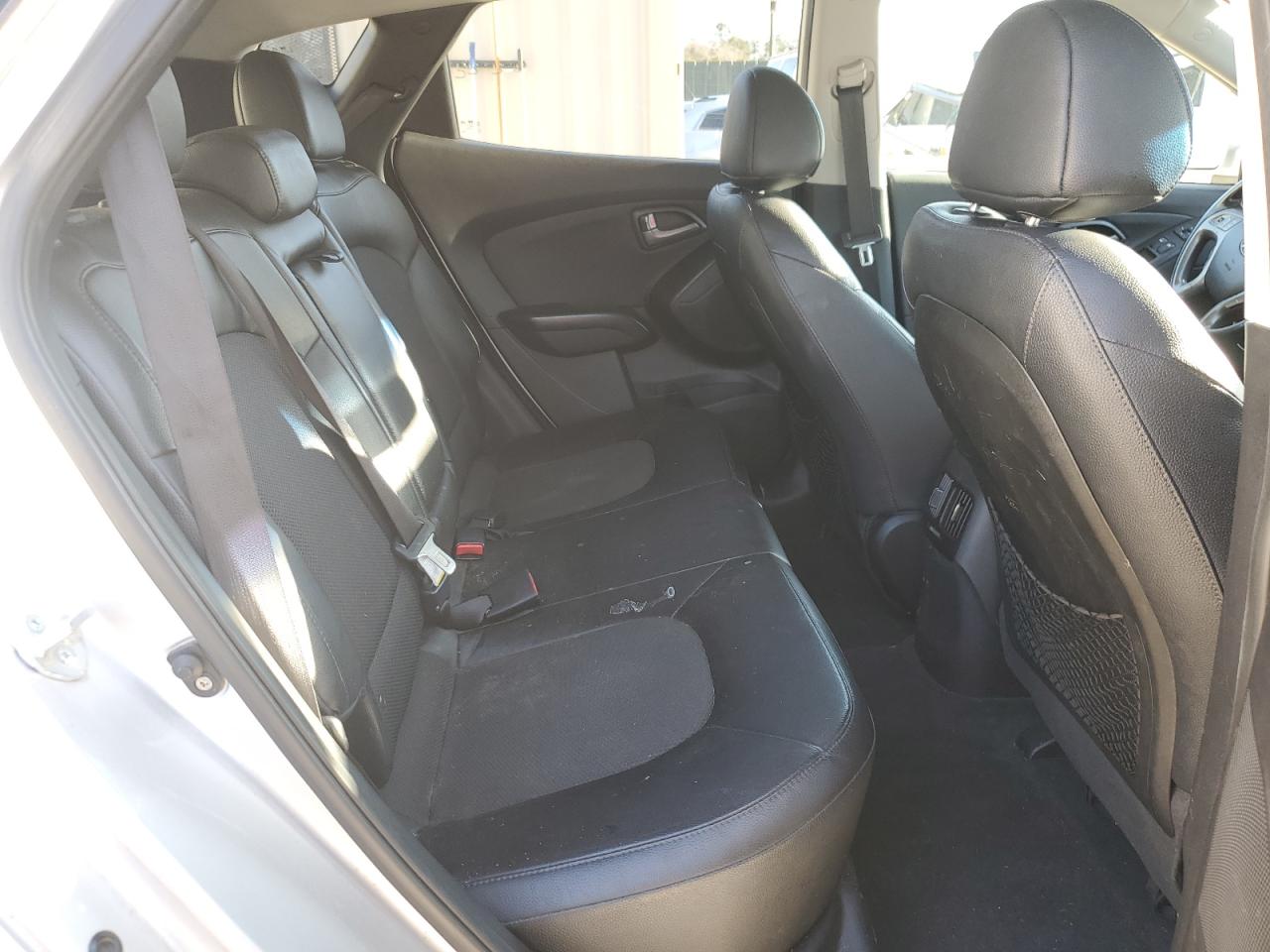 2014 Hyundai Tucson - Image 11