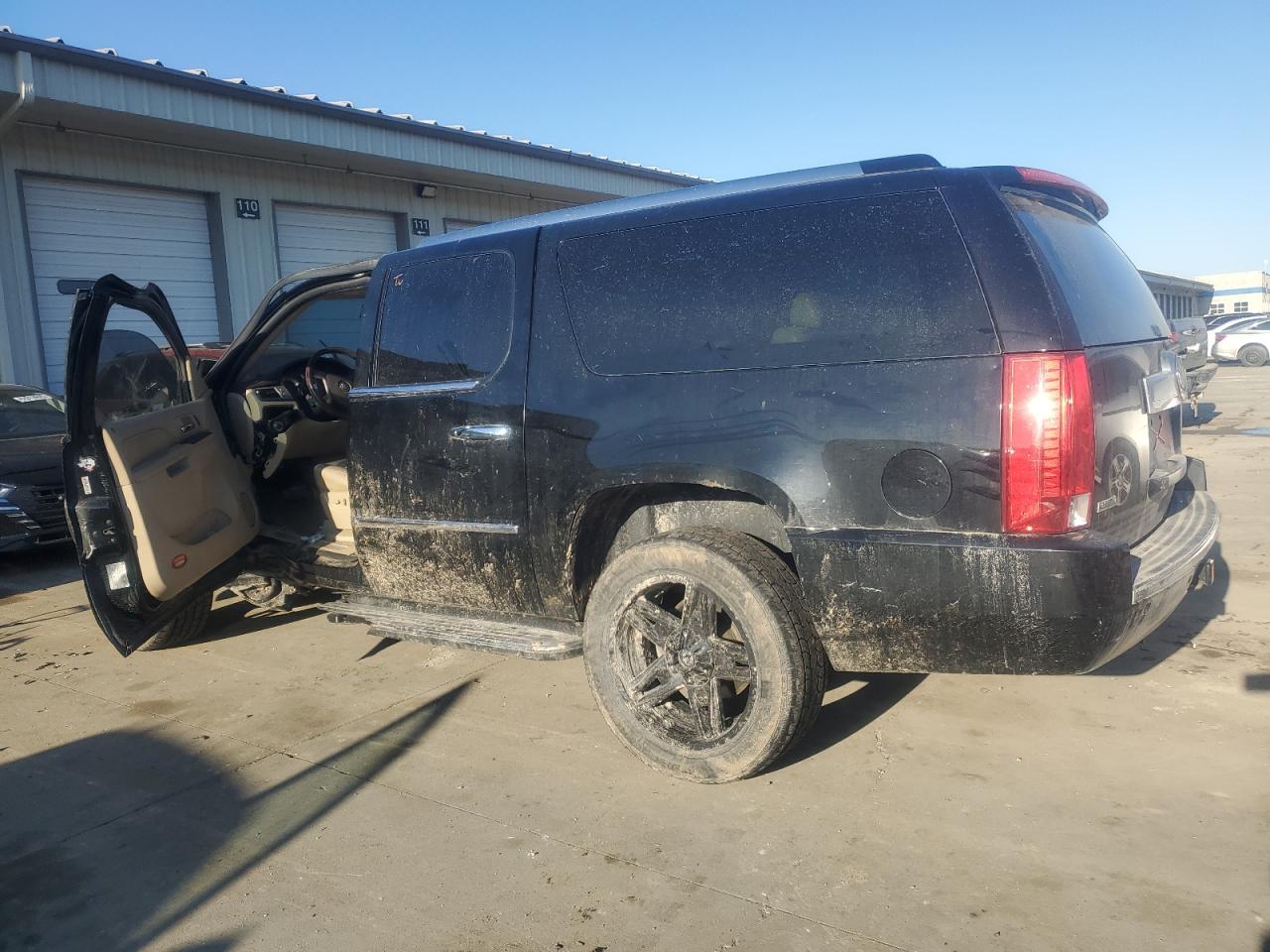 2010 Cadillac Escalade - Image 2