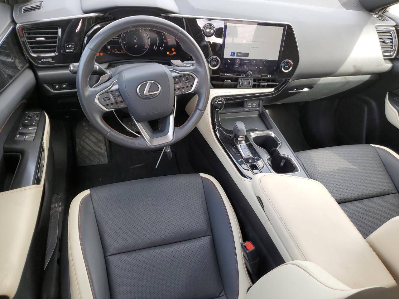 2023 Lexus NX - Image 8