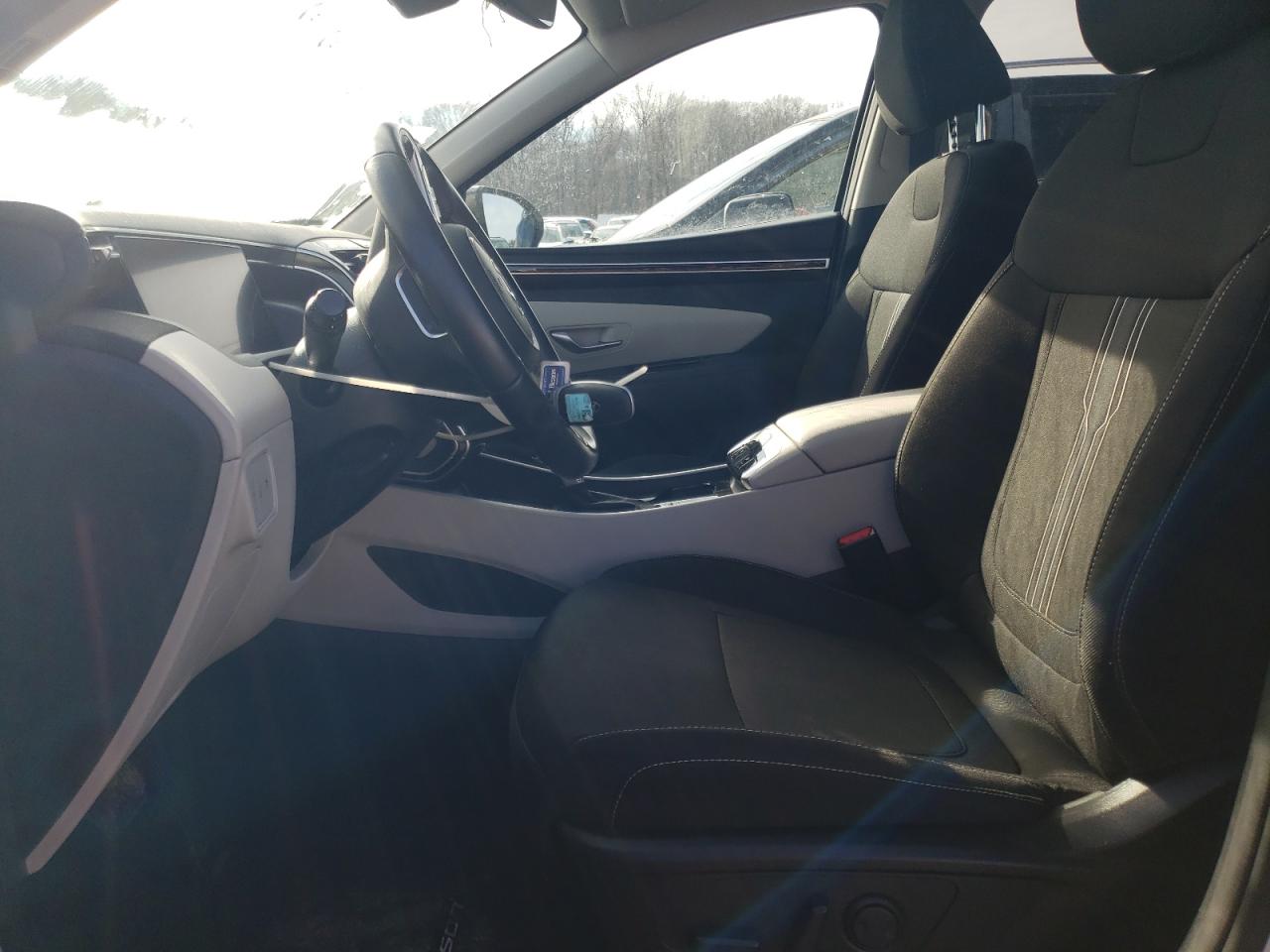 2022 Hyundai Tucson - Image 7