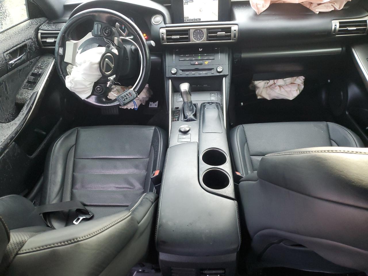 2016 Lexus IS - Image 8