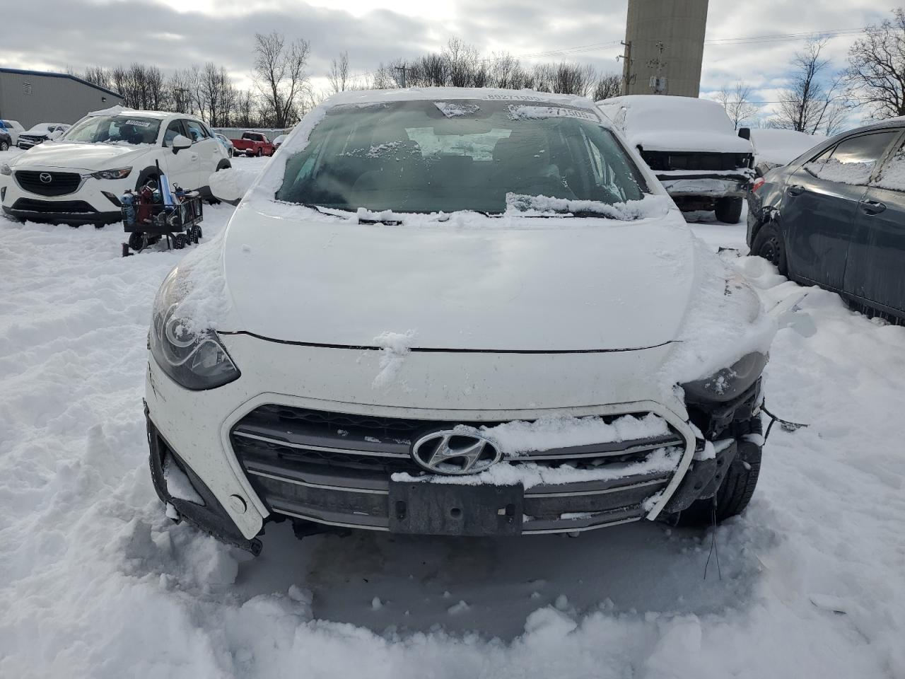 2016 Hyundai Elantra - Image 5