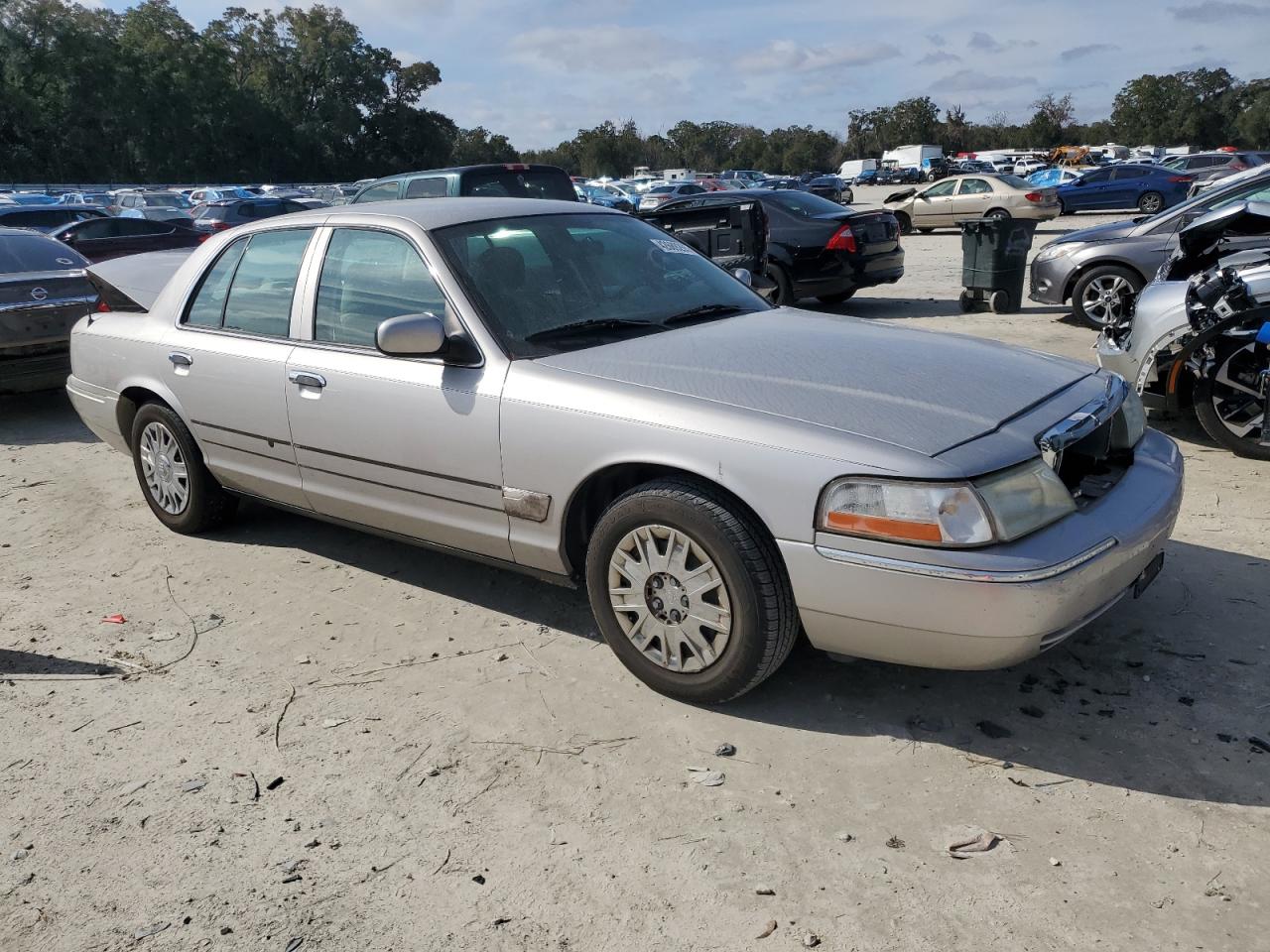 2005 Mercury Grand Marquis - Image 4